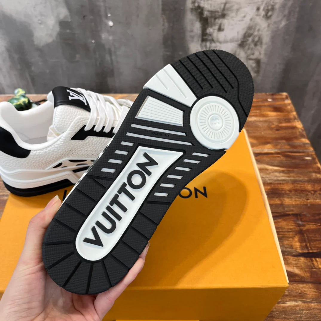LV SNEAKER