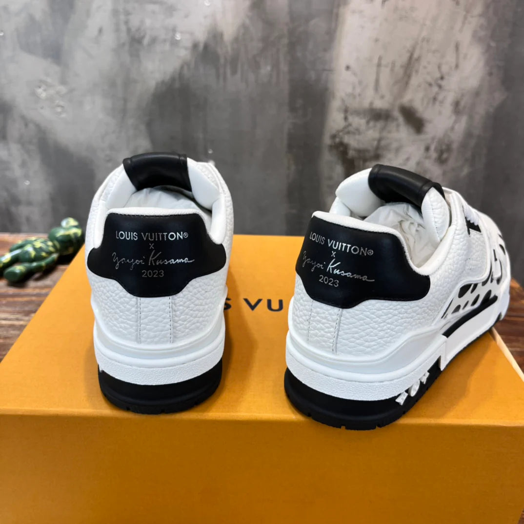 LV SNEAKER
