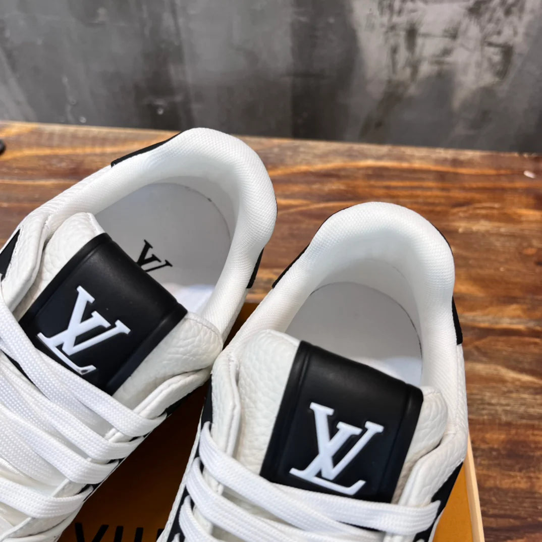 LV SNEAKER