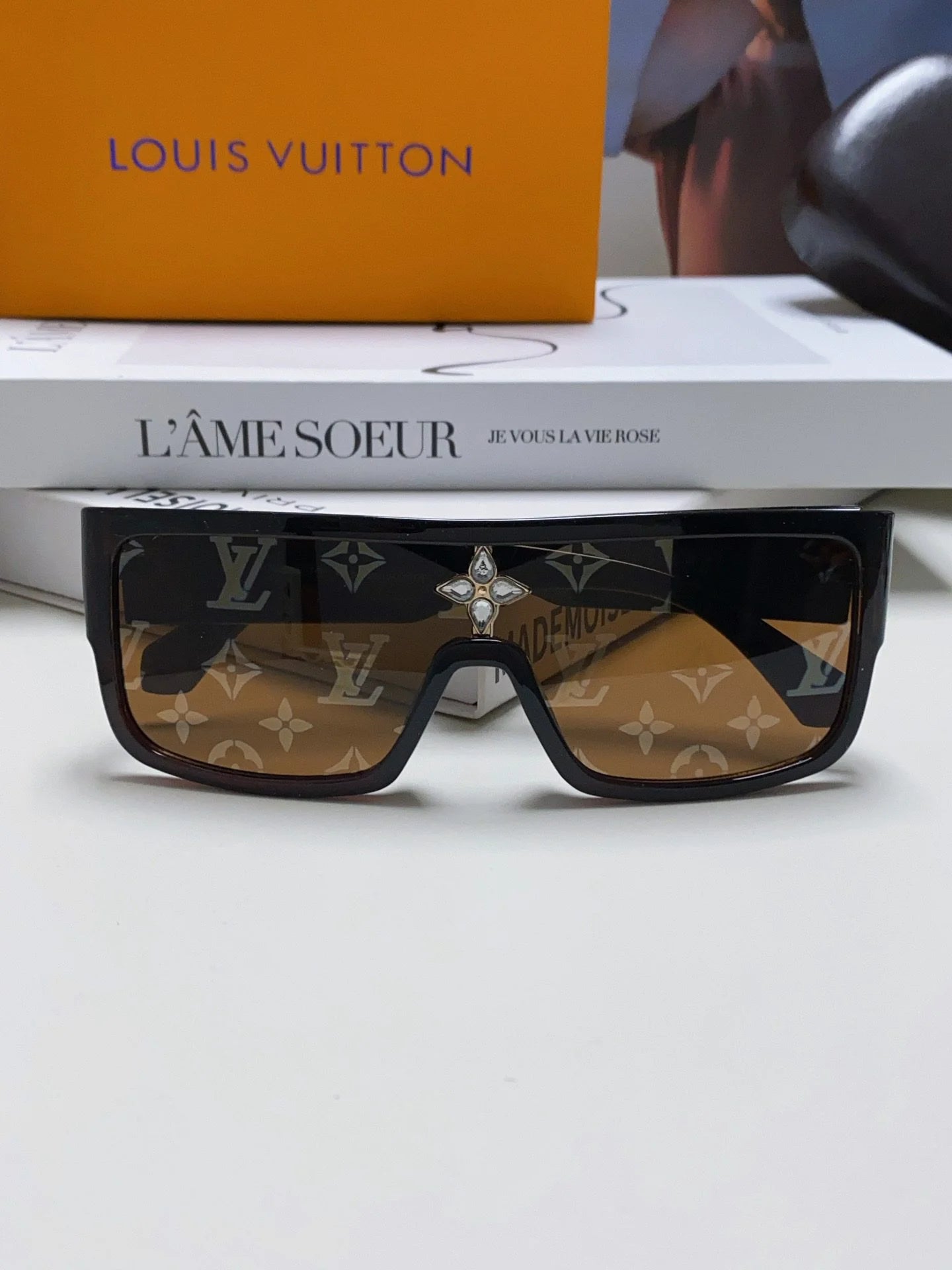 LV SUNGLASSES