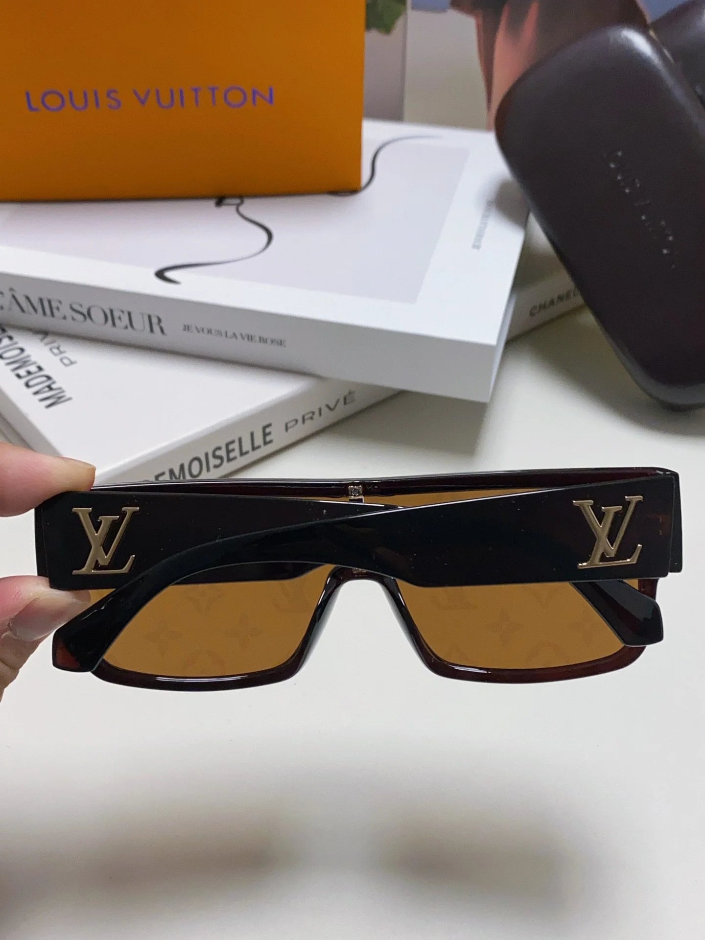 LV SUNGLASSES