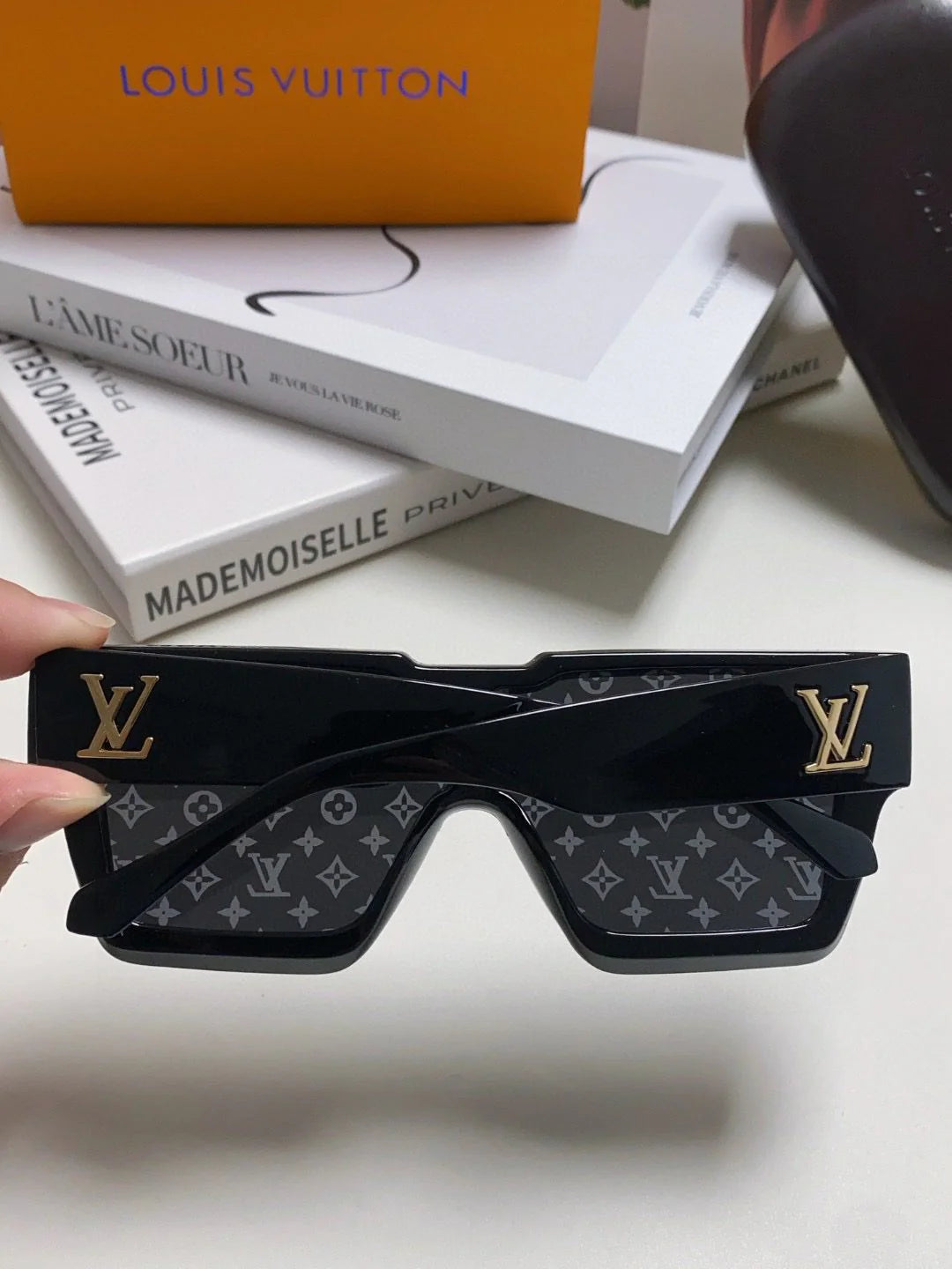 LV SUNGLASSES