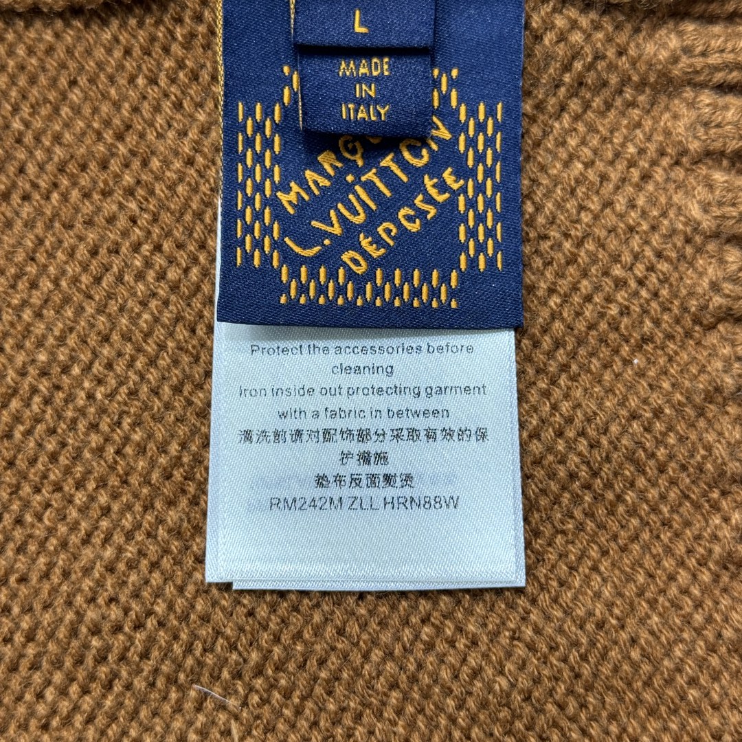 LV SWEATER