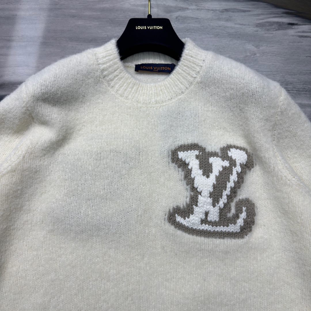 LV SWEATER
