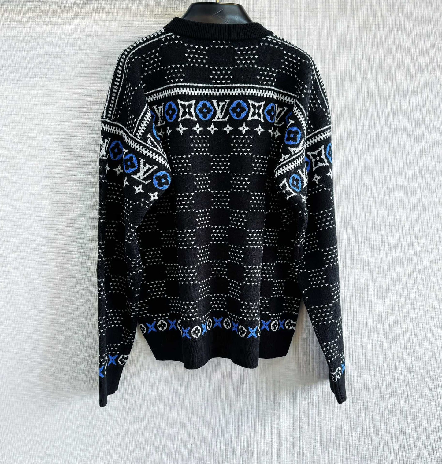 LV SWEATER