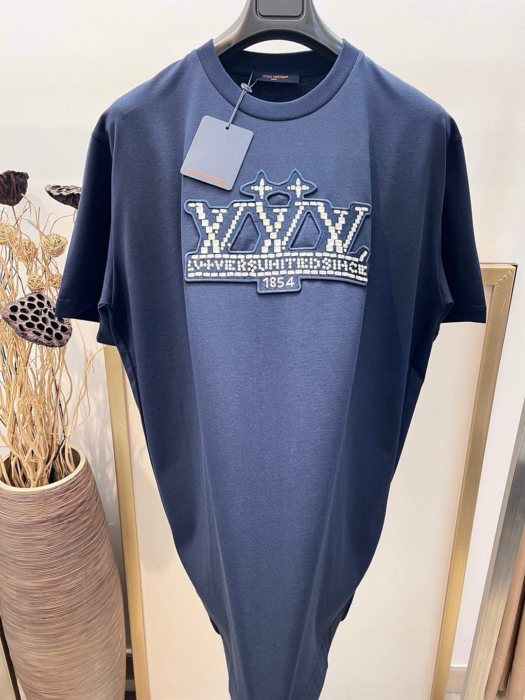 LV TSHIRT