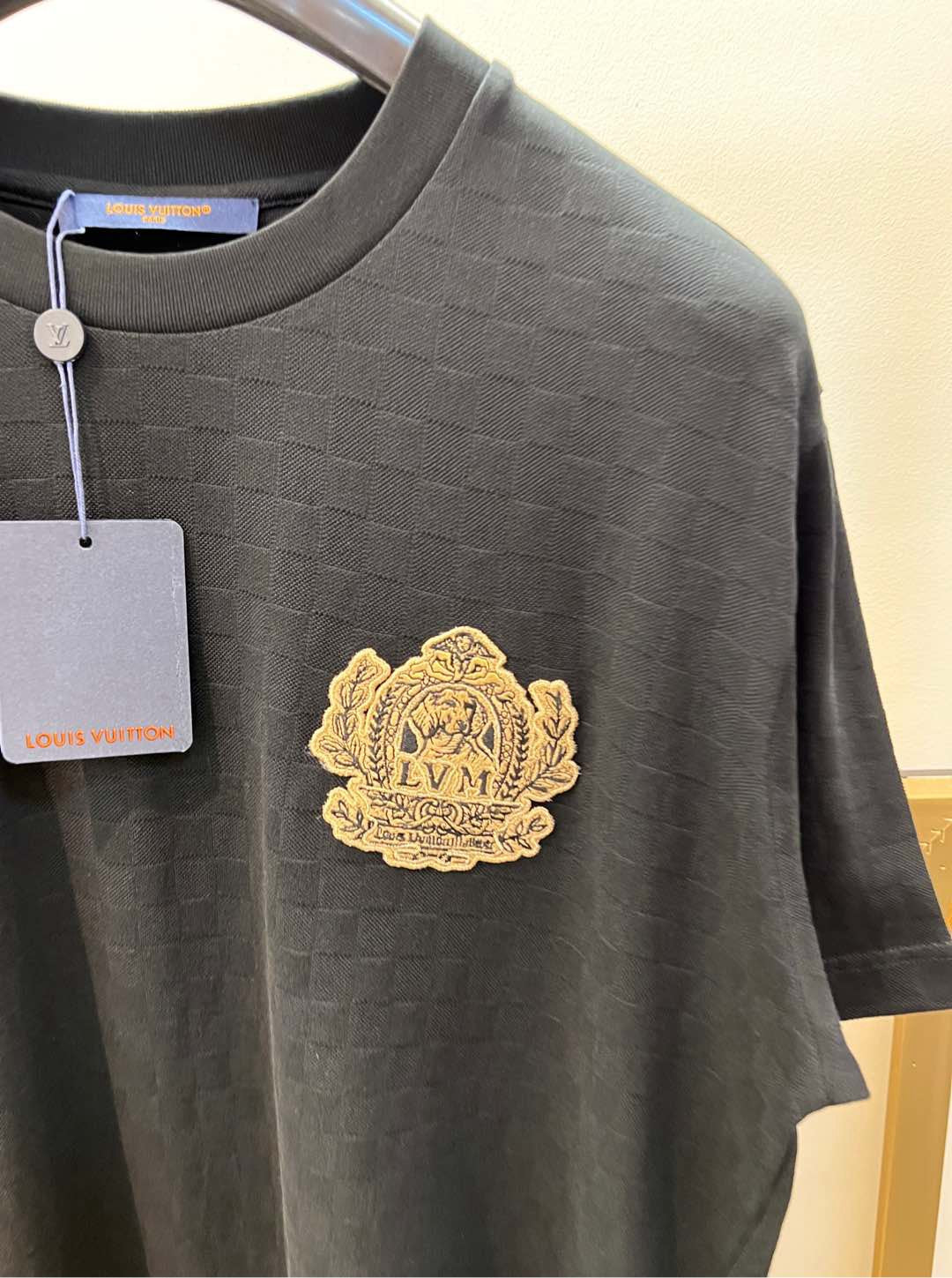 LV TSHIRT