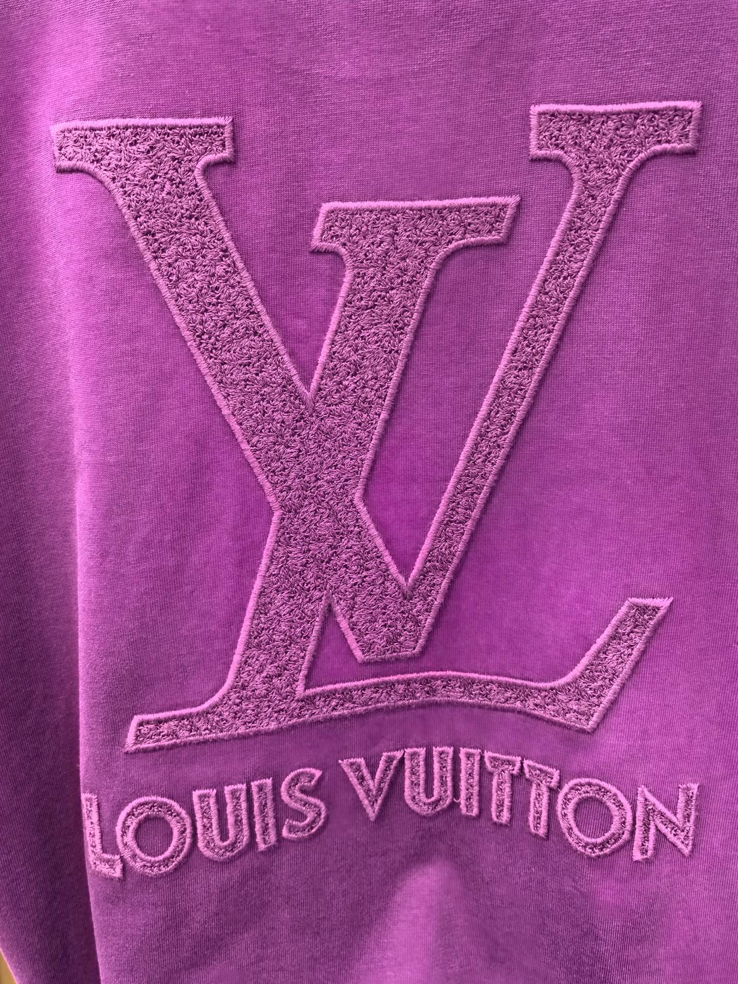 LV TSHIRT