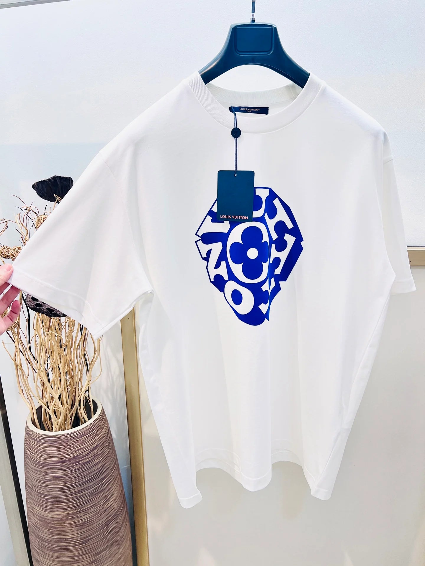 LV TSHIRT