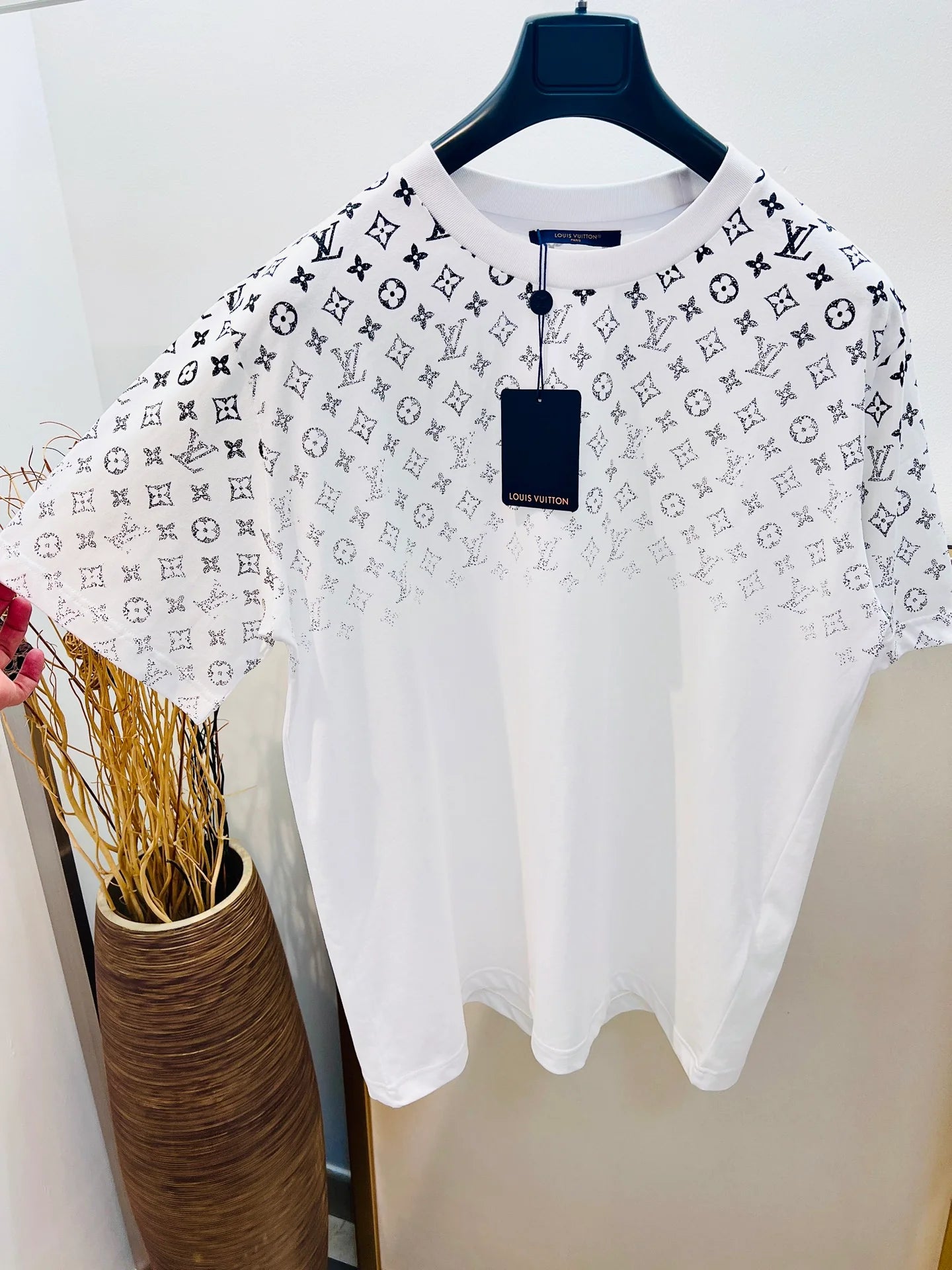 LV TSHIRT