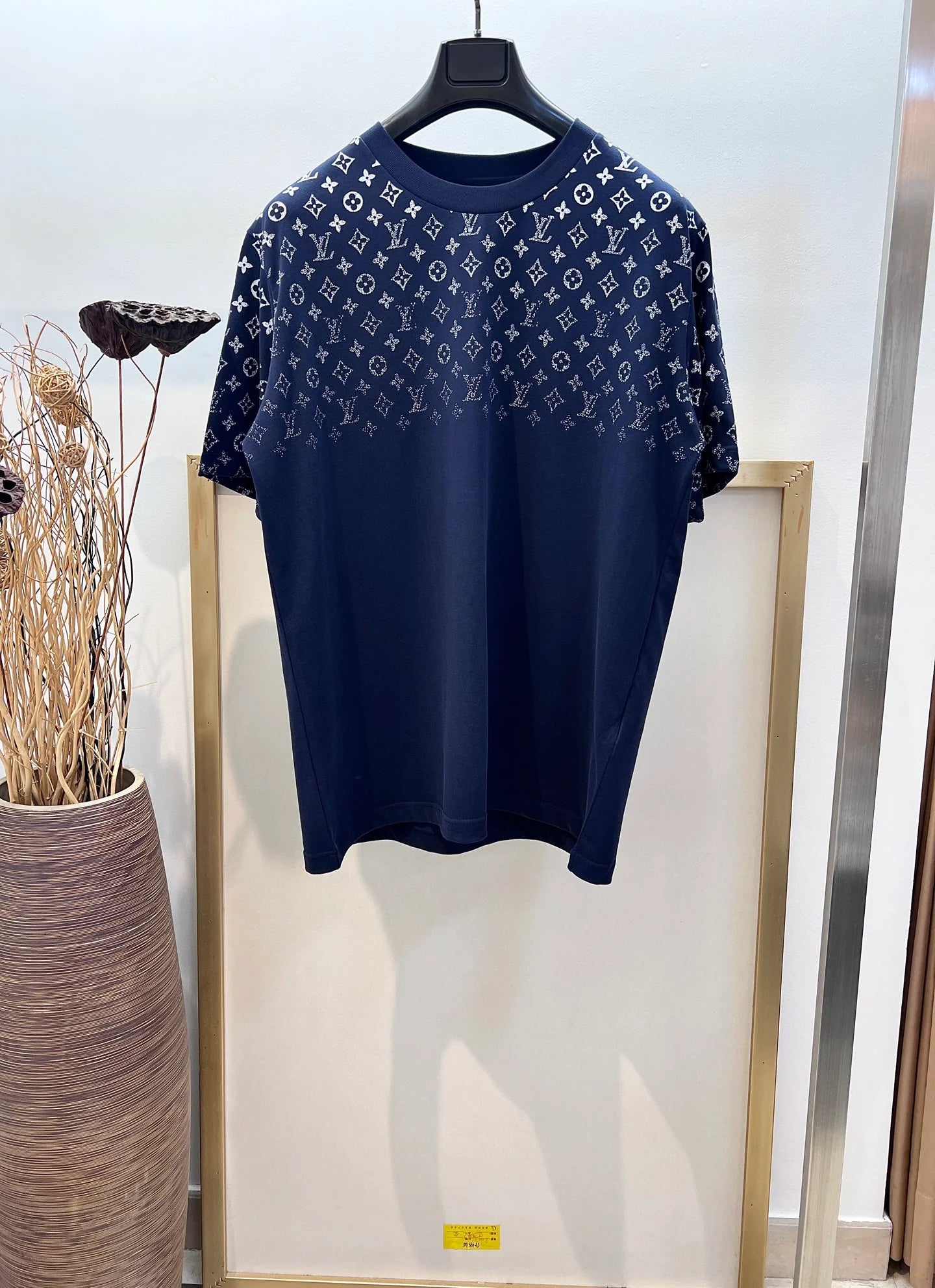 LV TSHIRT