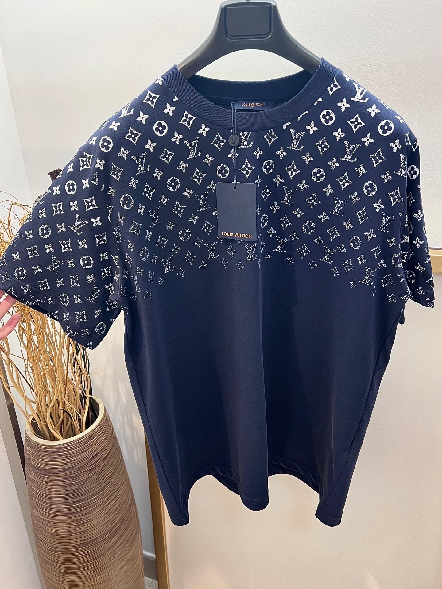 LV TSHIRT
