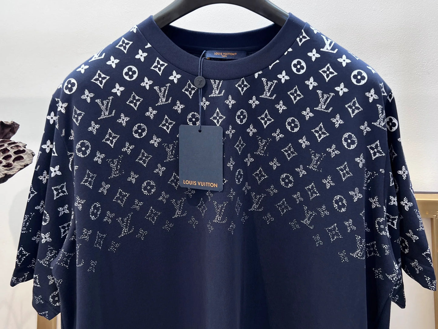 LV TSHIRT
