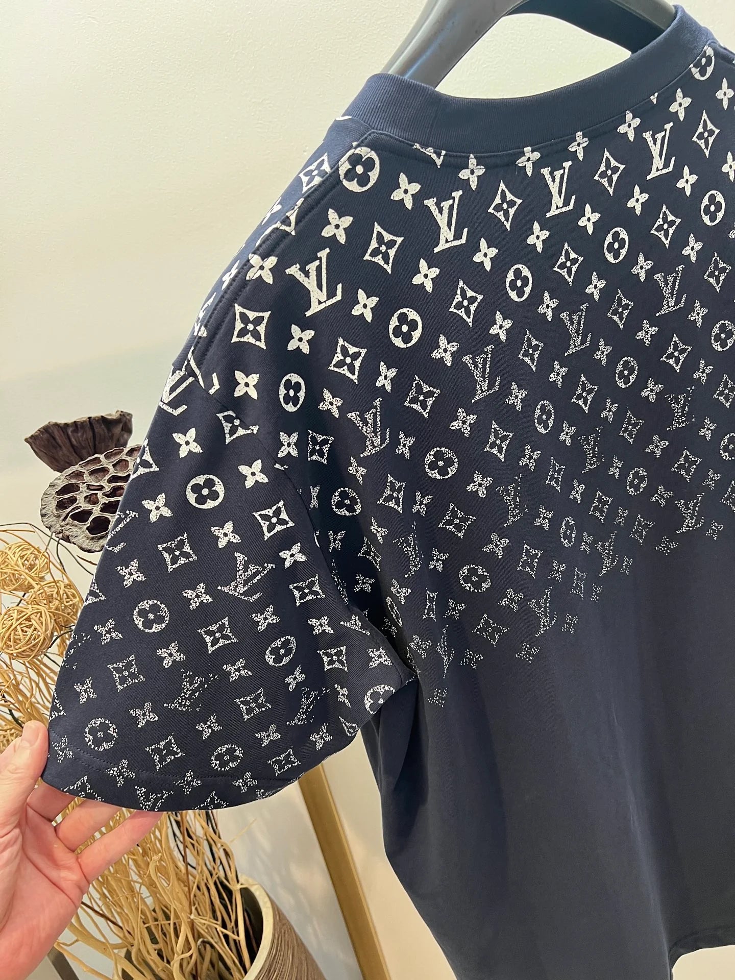 LV TSHIRT