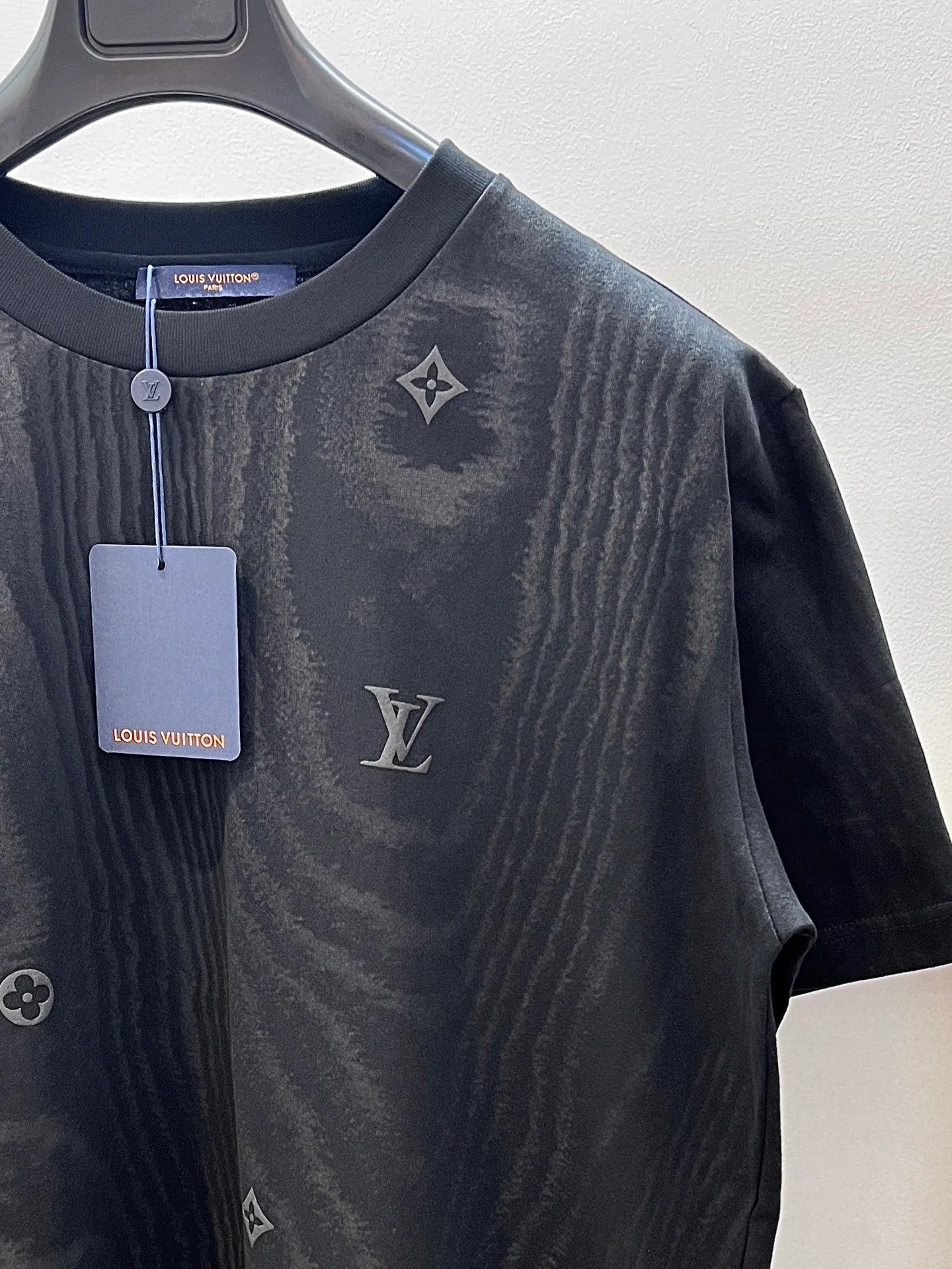 LV TSHIRT