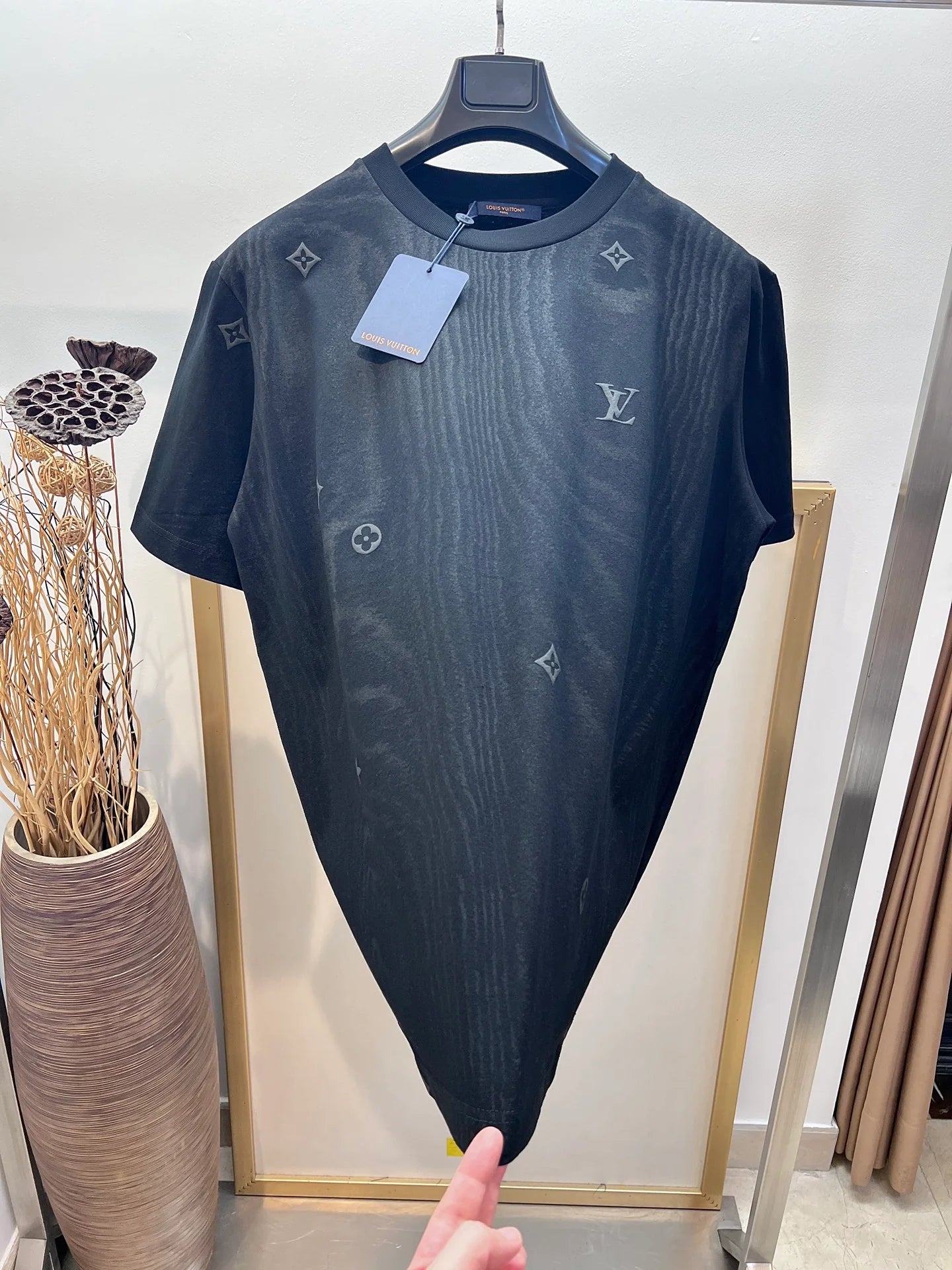 LV TSHIRT