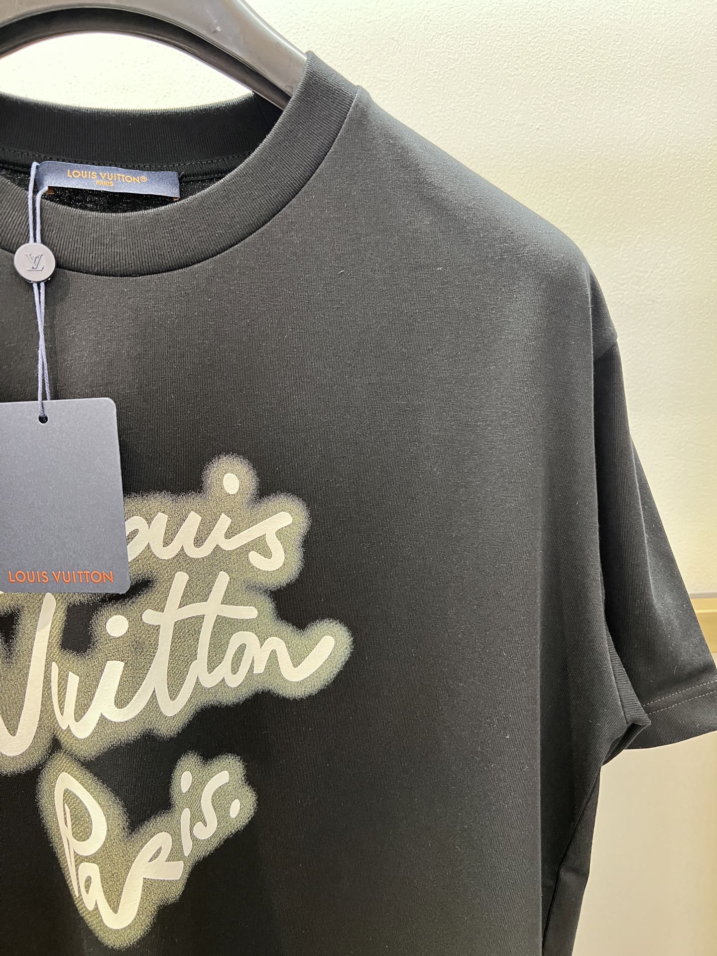 LV TSHIRT