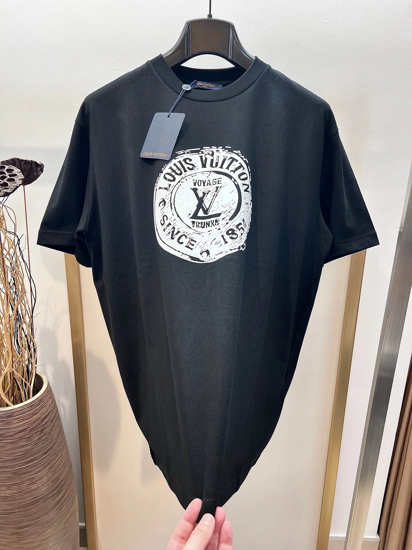 LV TSHIRT 2025