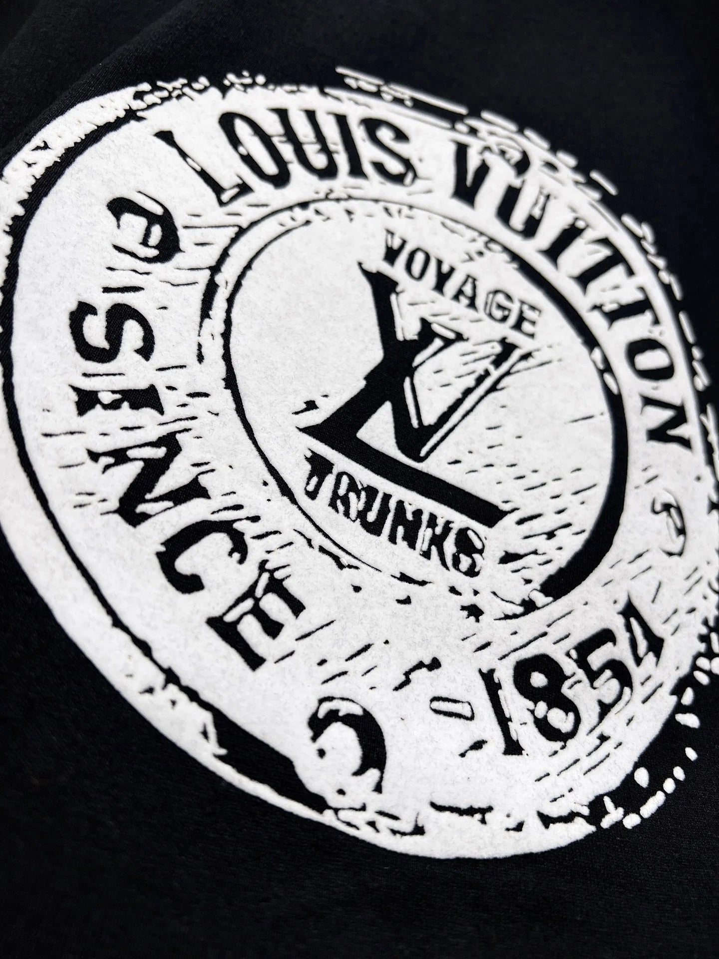LV TSHIRT 2025
