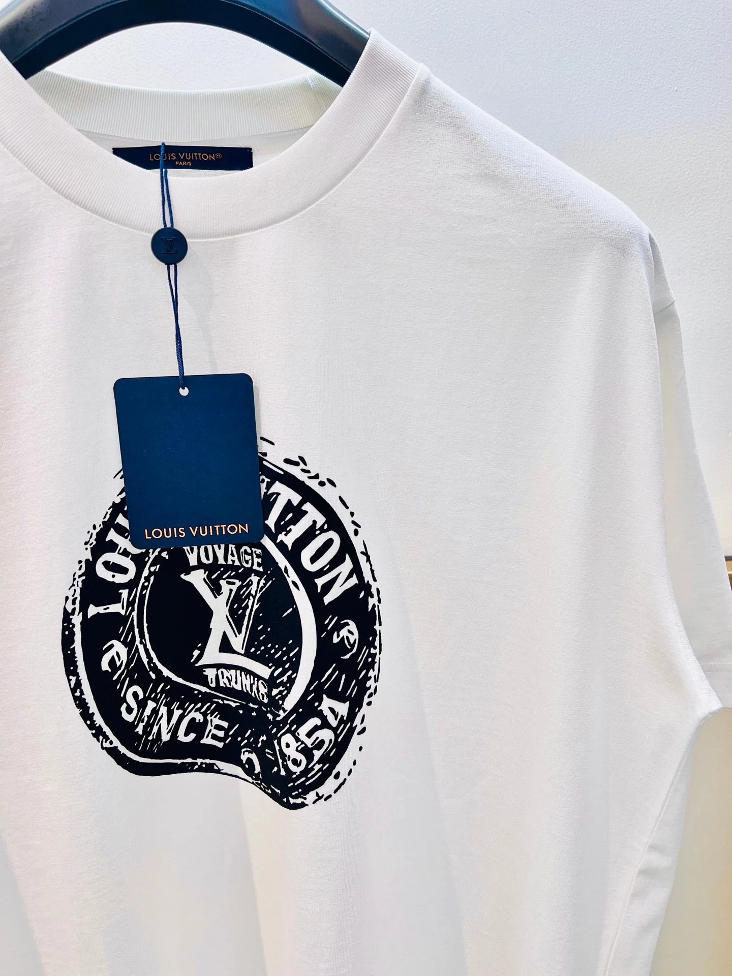 LV TSHIRT 2025