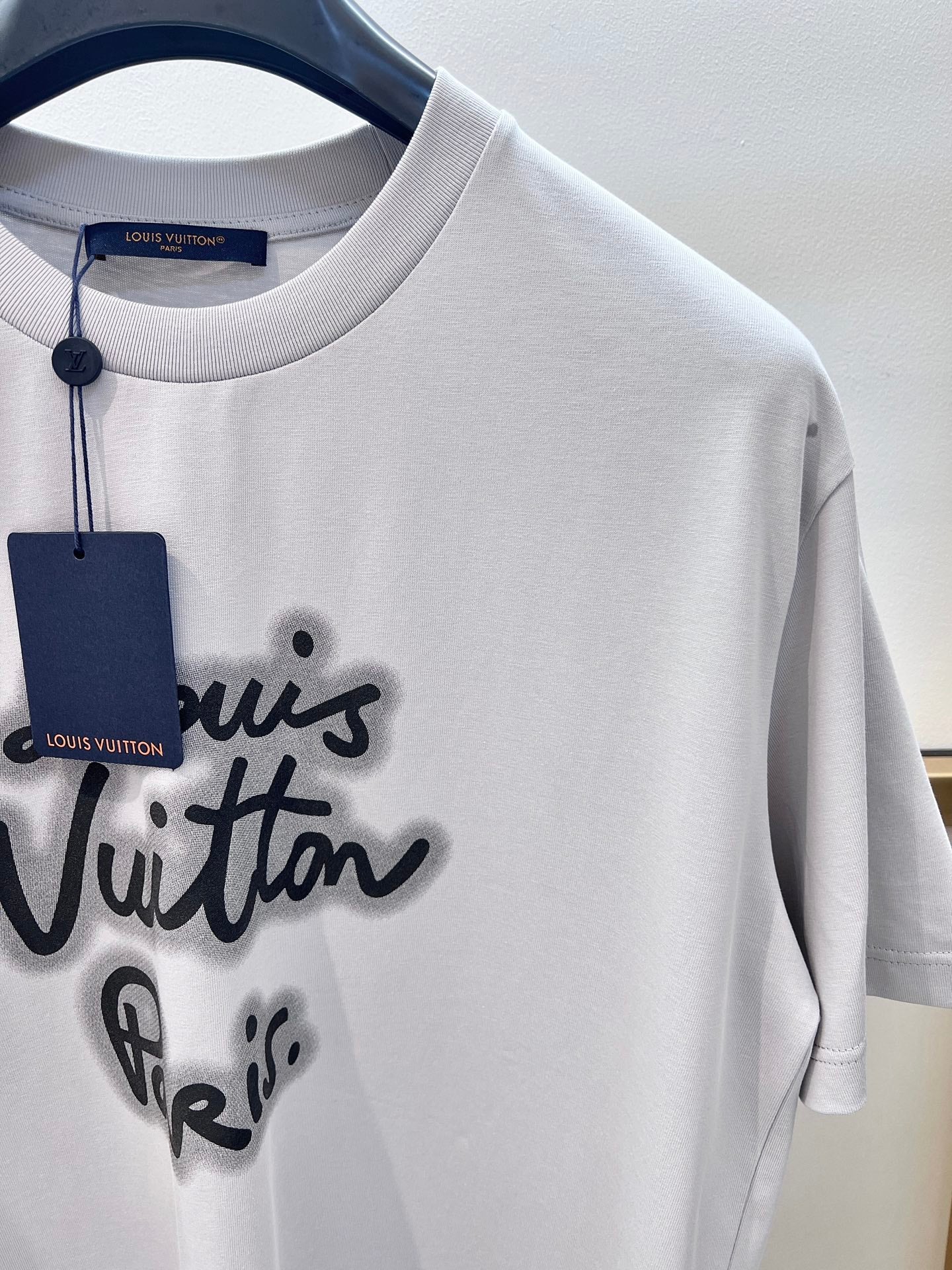 LV TSHIRT