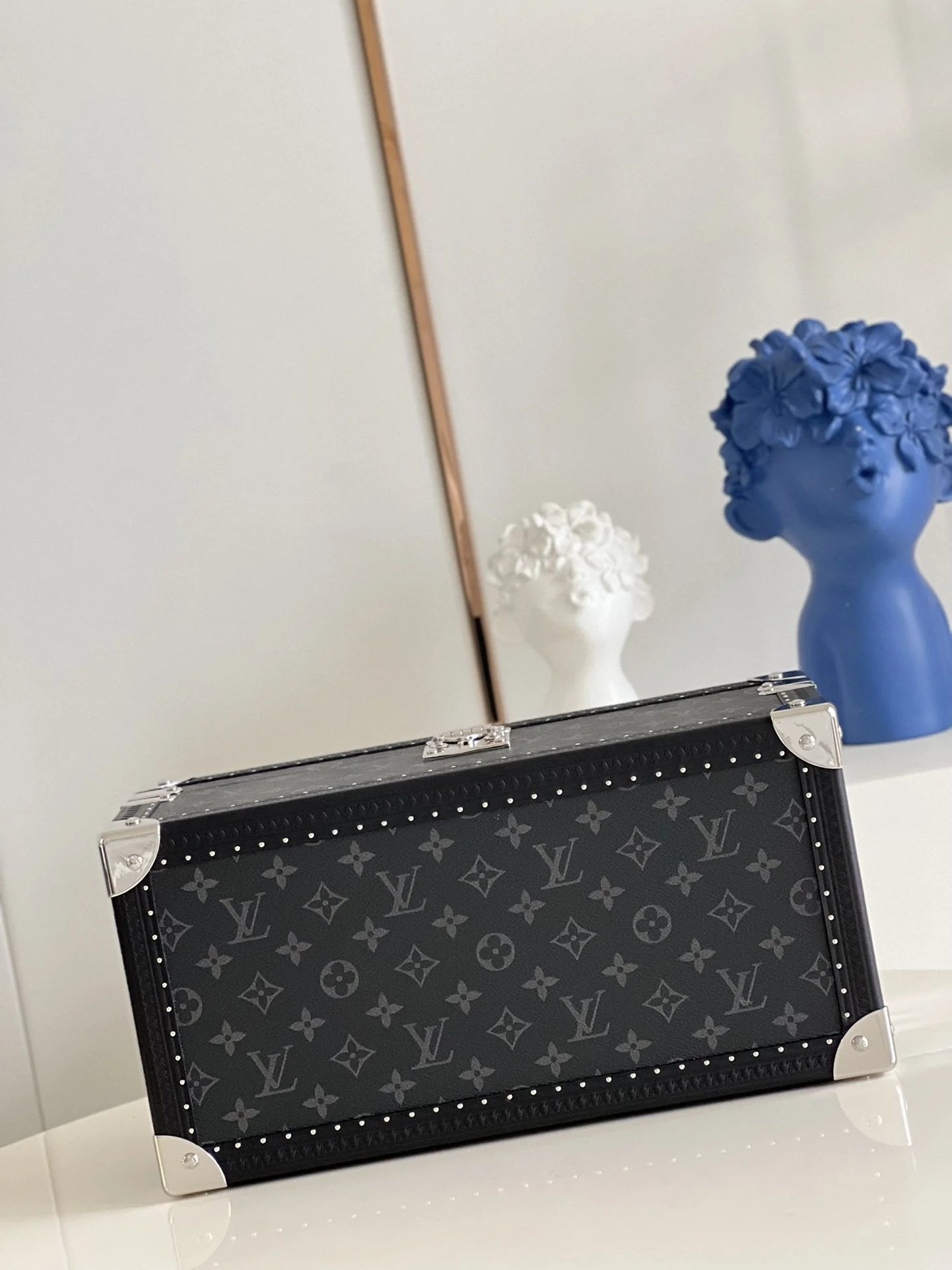LV WATCHES BOX