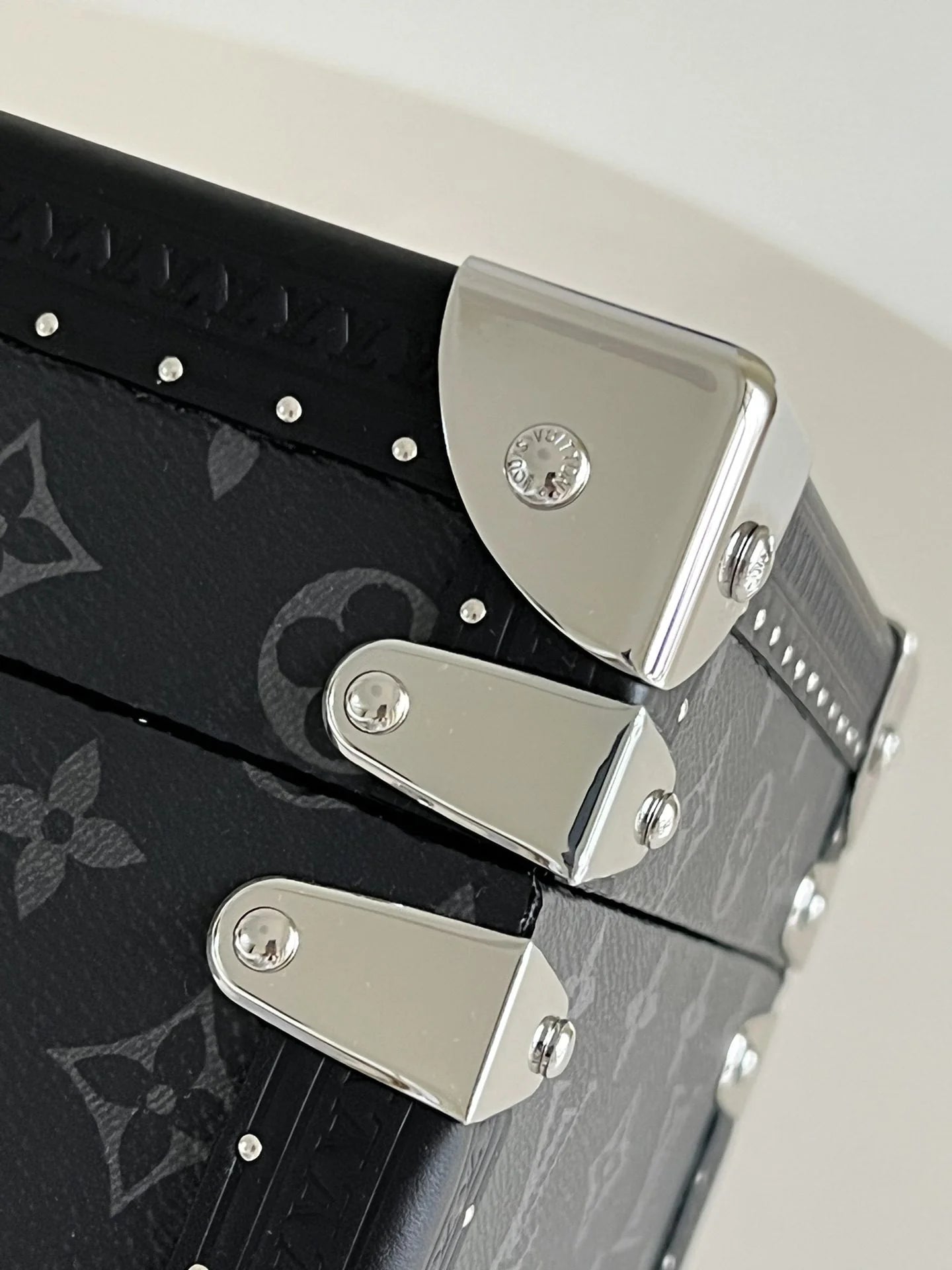 LV WATCHES BOX