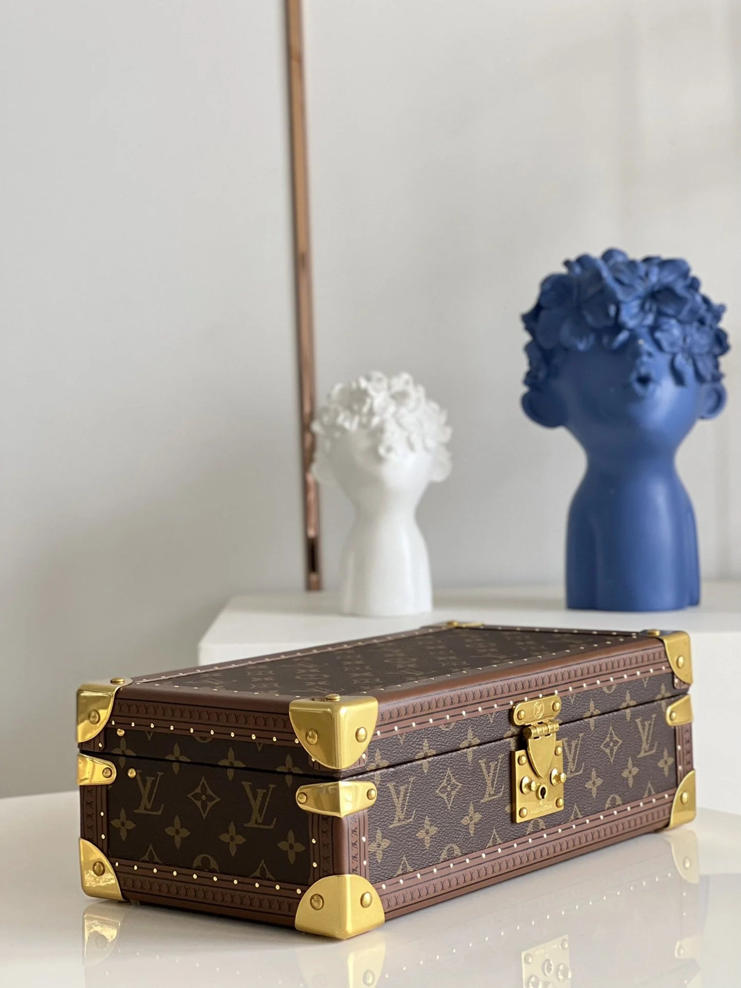 LV WATCHES BOX