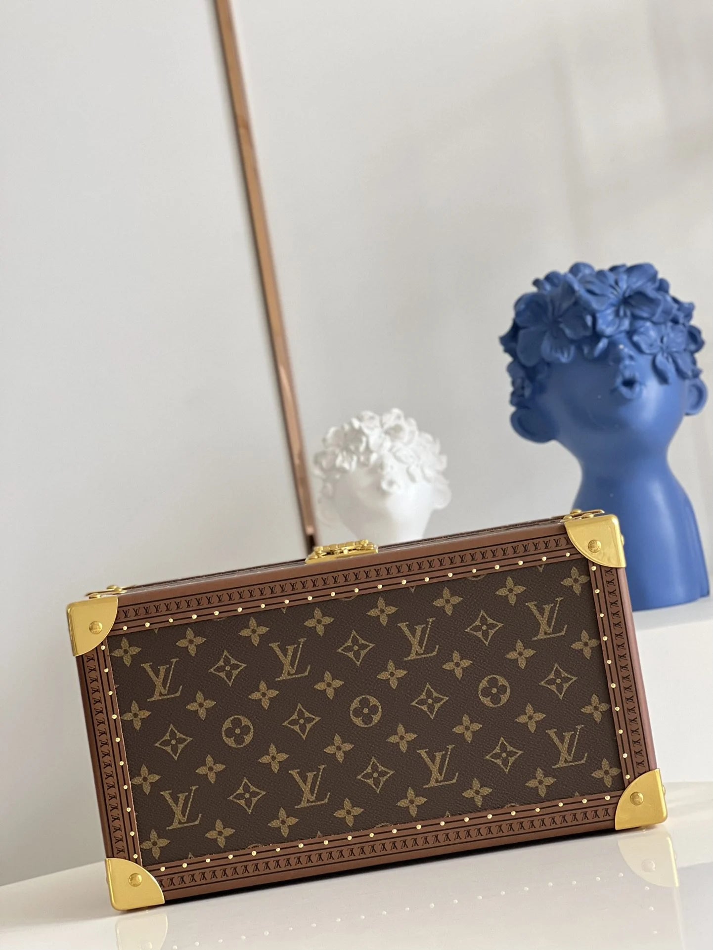 LV WATCHES BOX