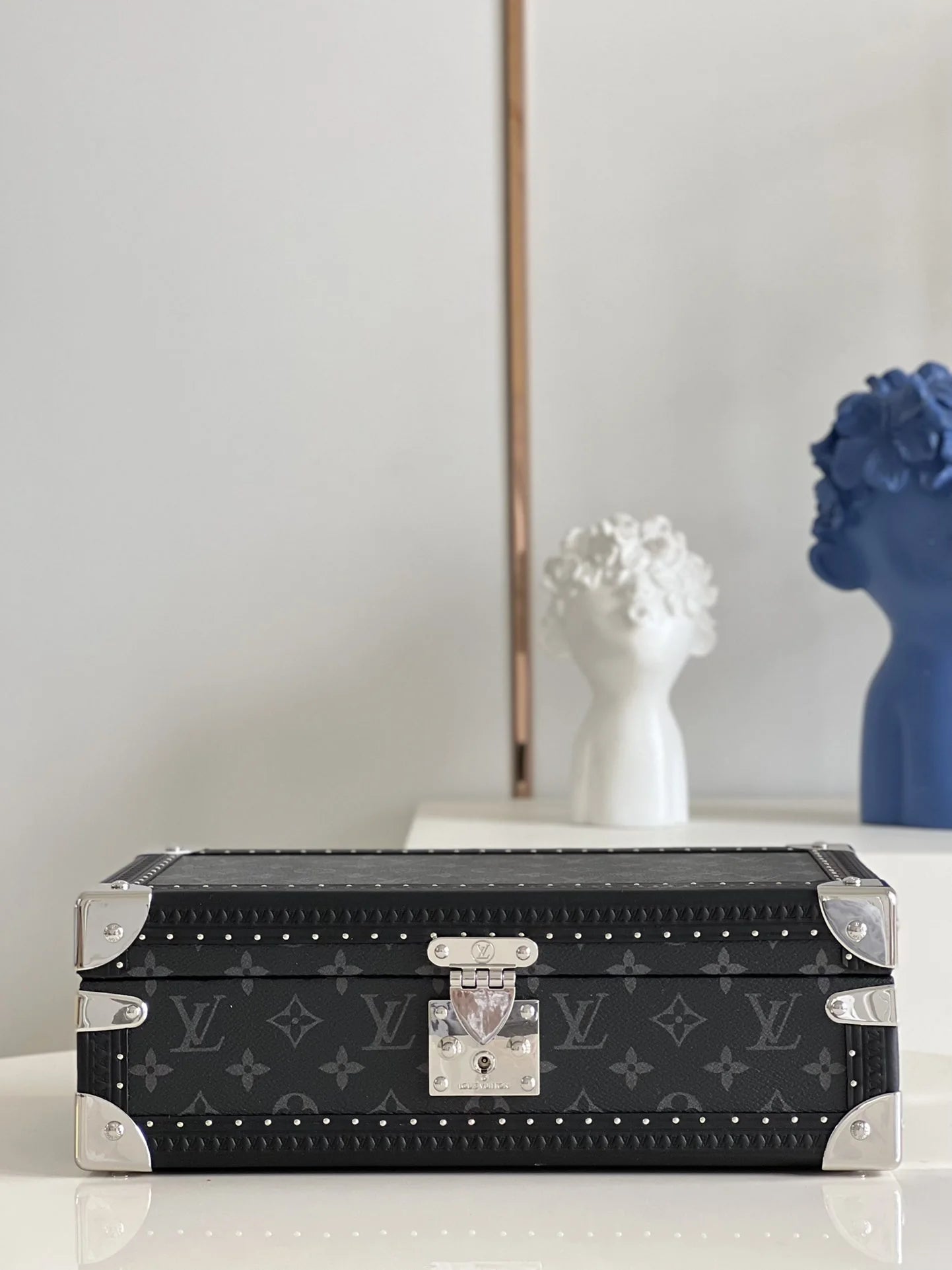 LV WATCHES BOX