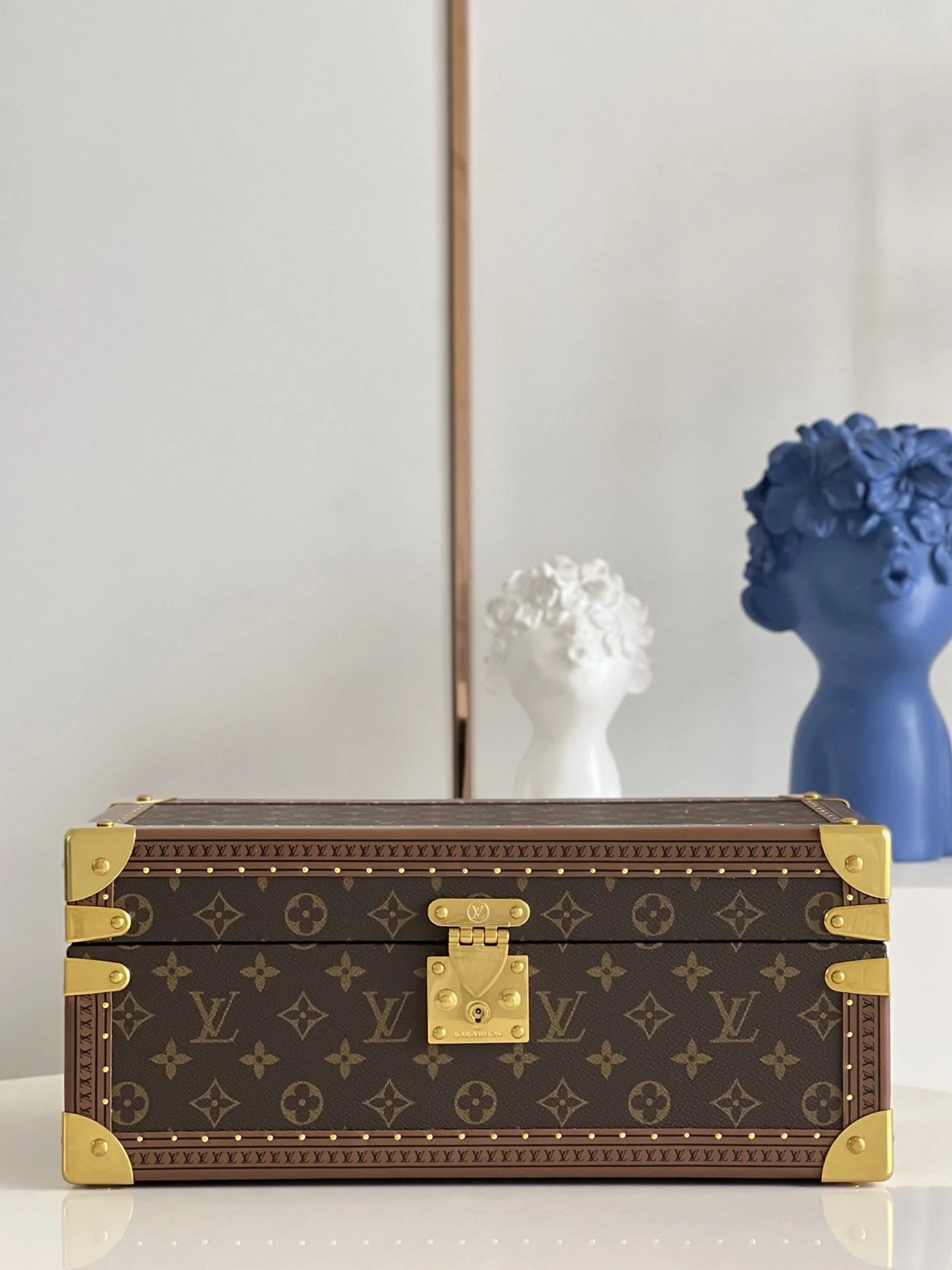 LV WATCHES BOX
