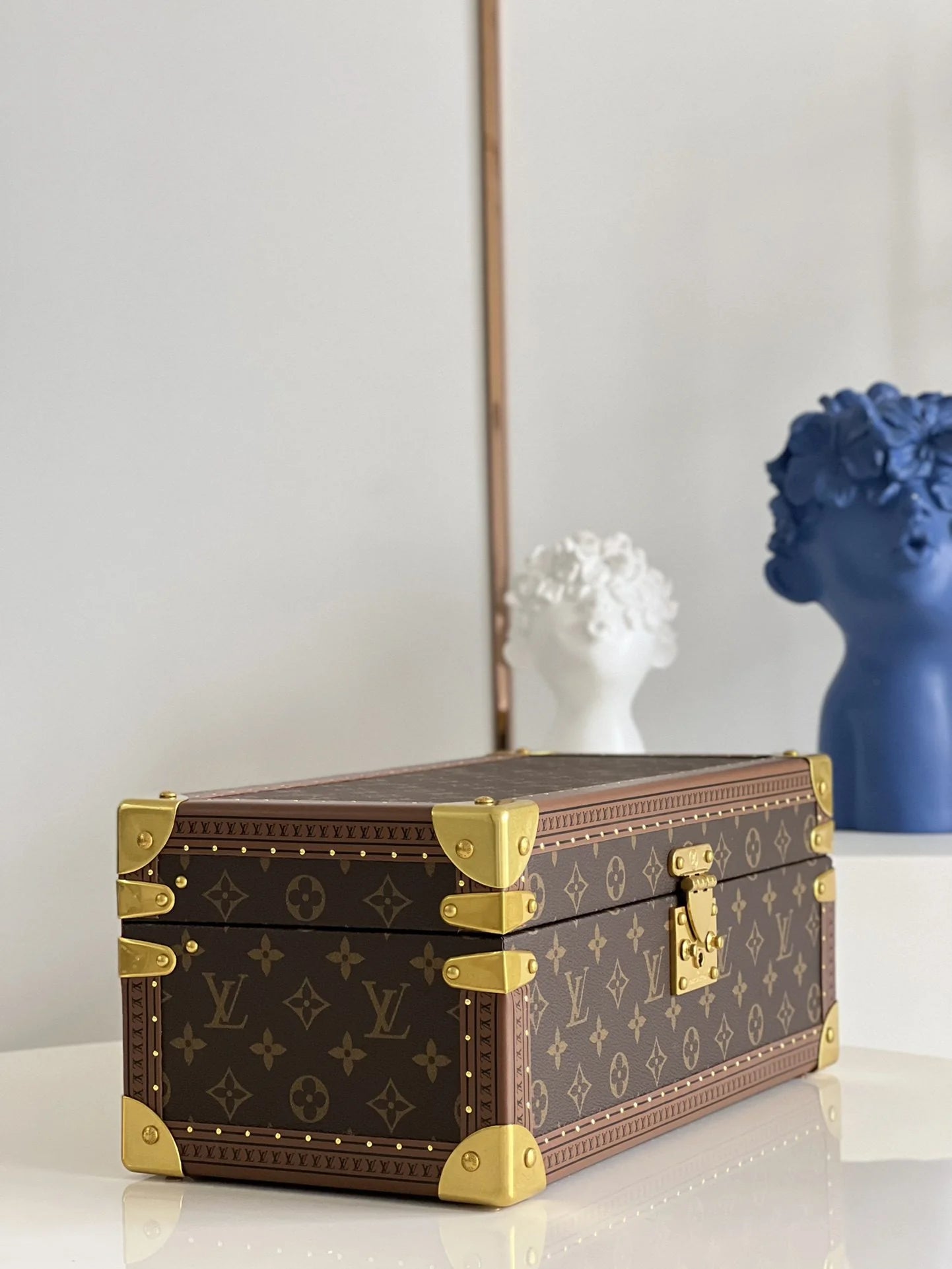 LV WATCHES BOX