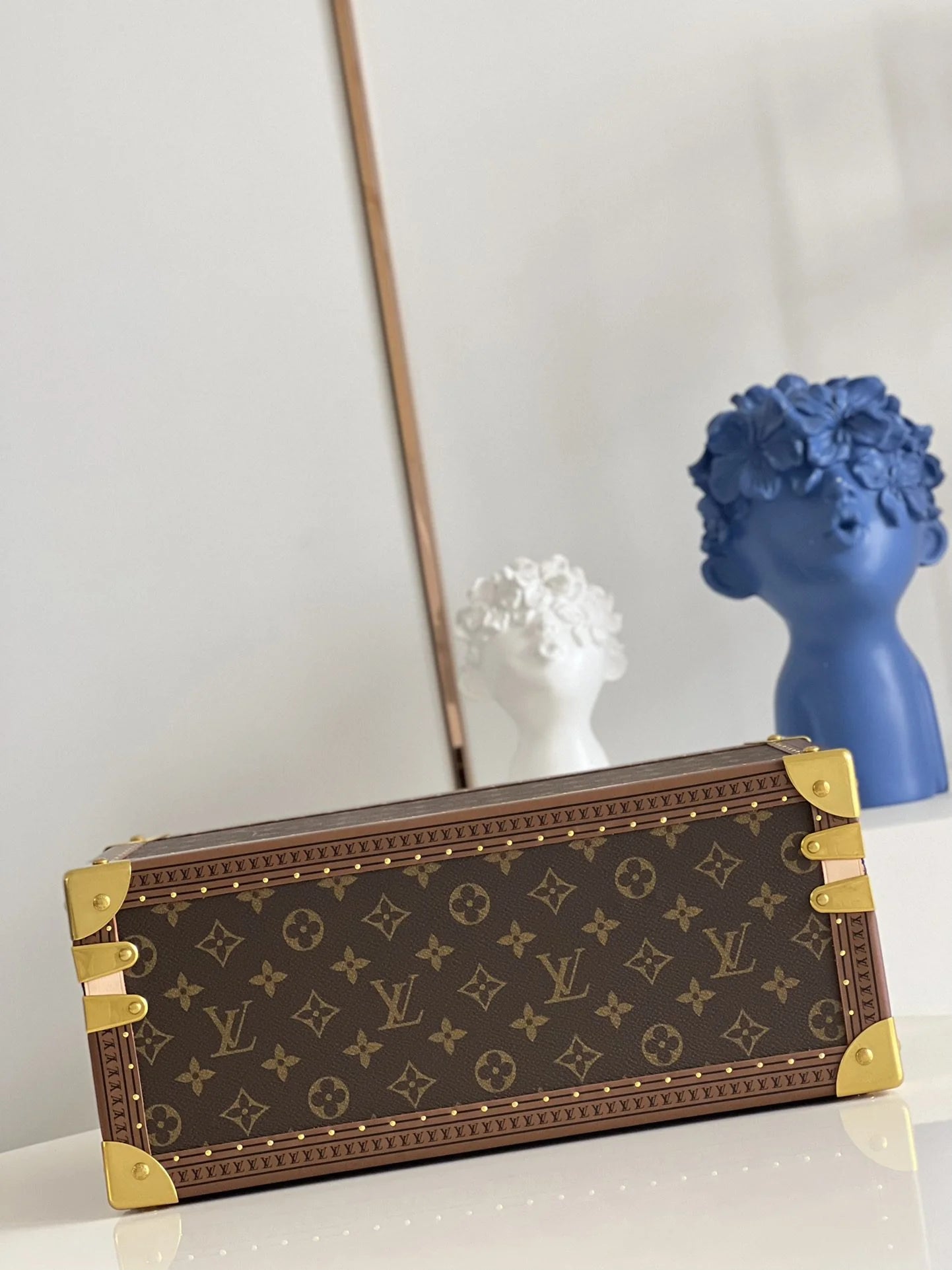 LV WATCHES BOX