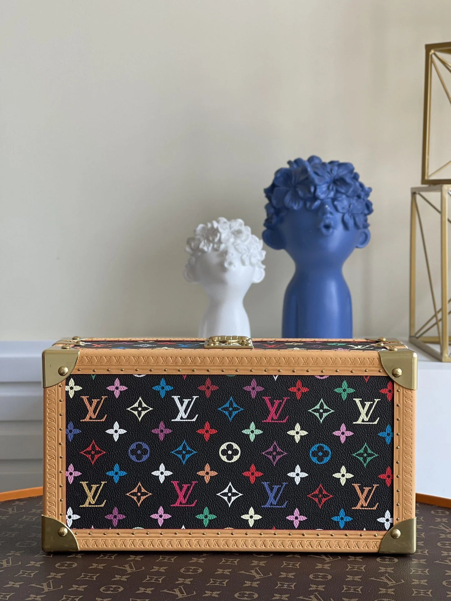 LV WATCHES BOX