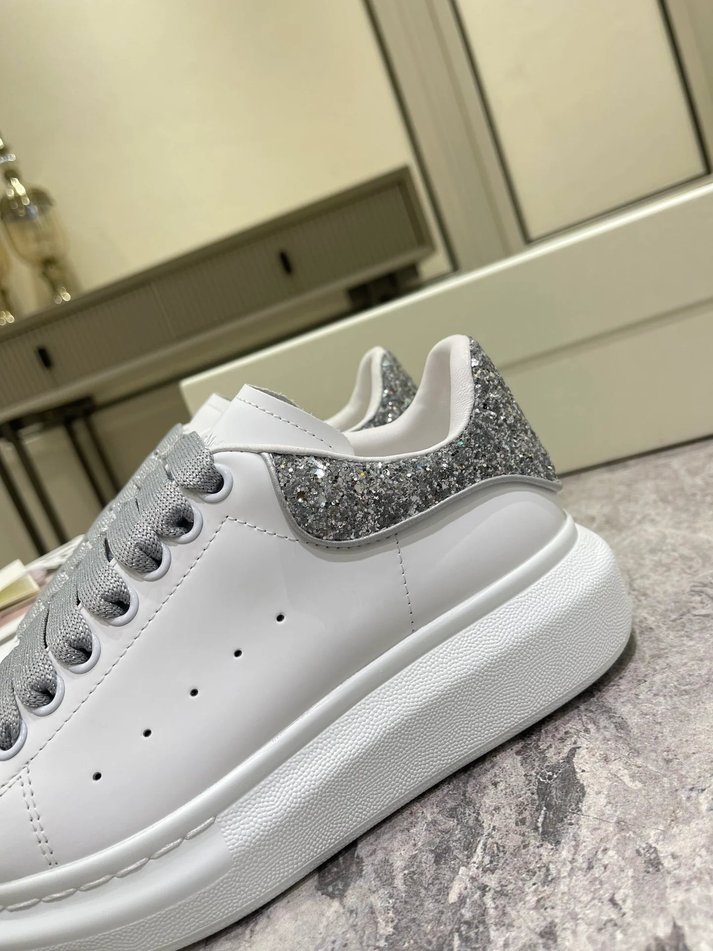 MCQUEEN SNEAKER