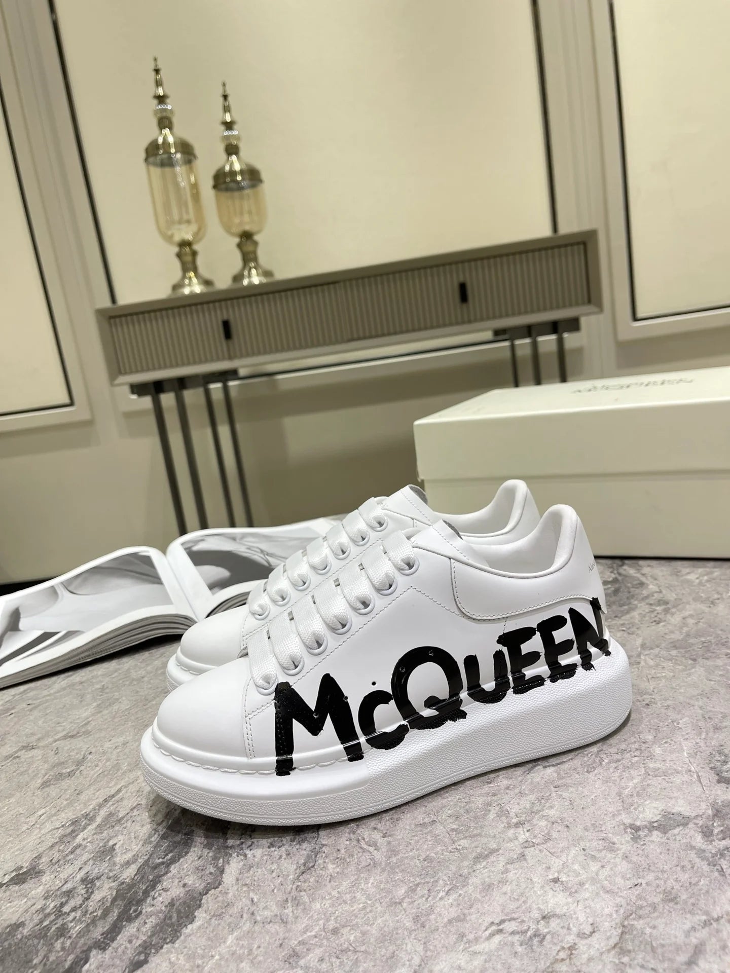 MCQUEEN SNEAKER