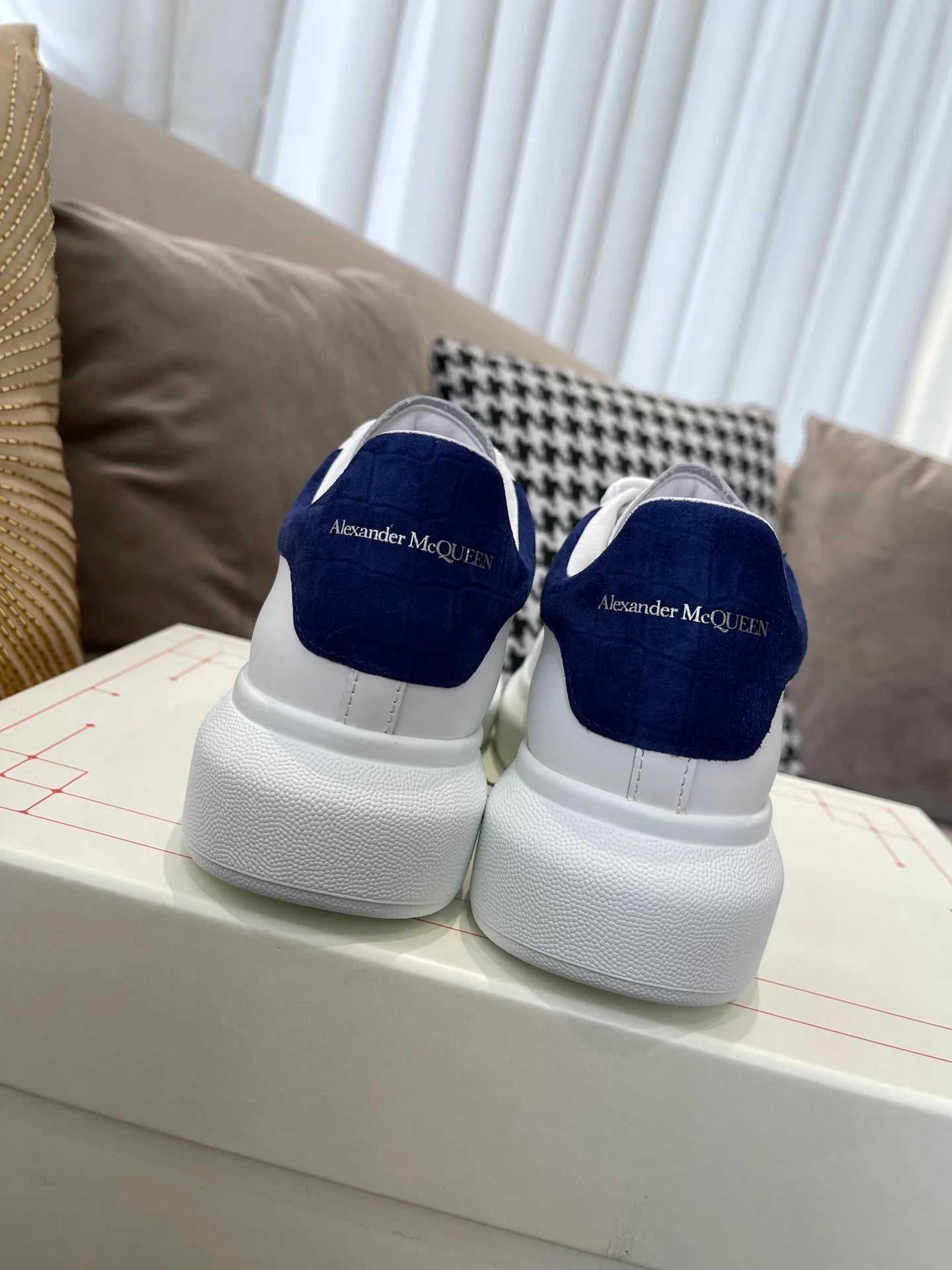 MCQUEEN SNEAKER