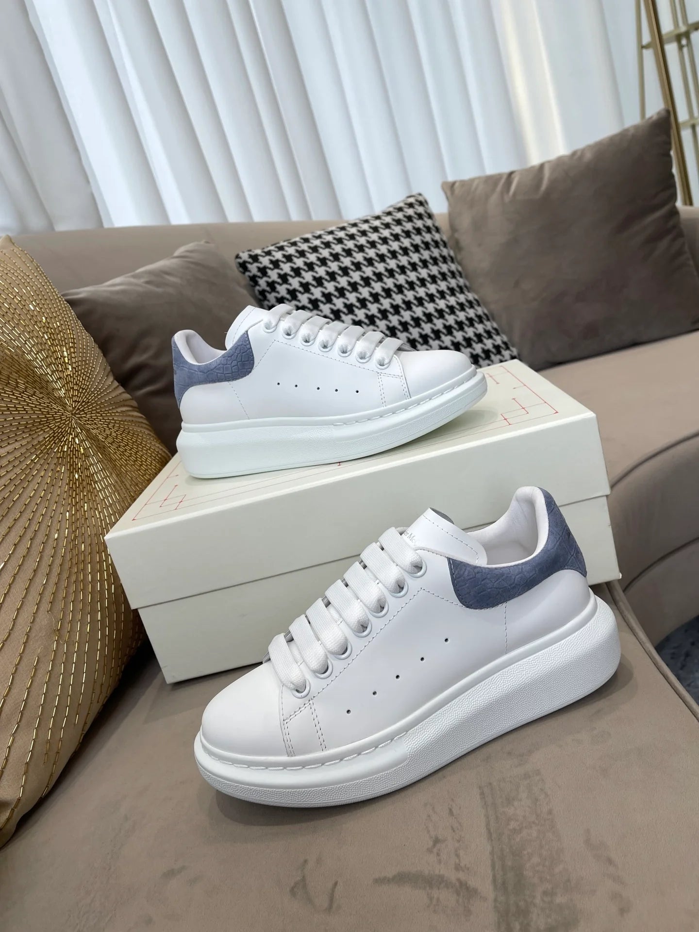 MCQUEEN SNEAKER