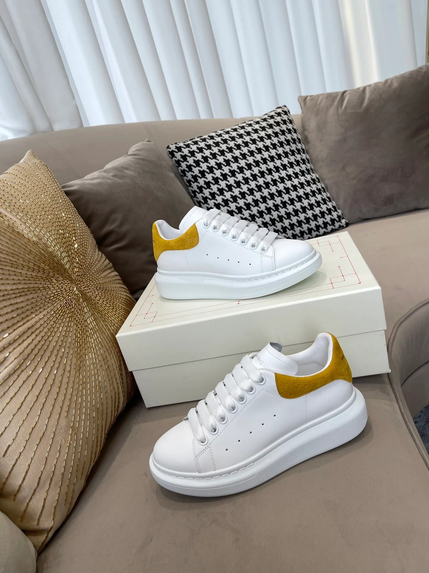 MCQUEEN SNEAKER