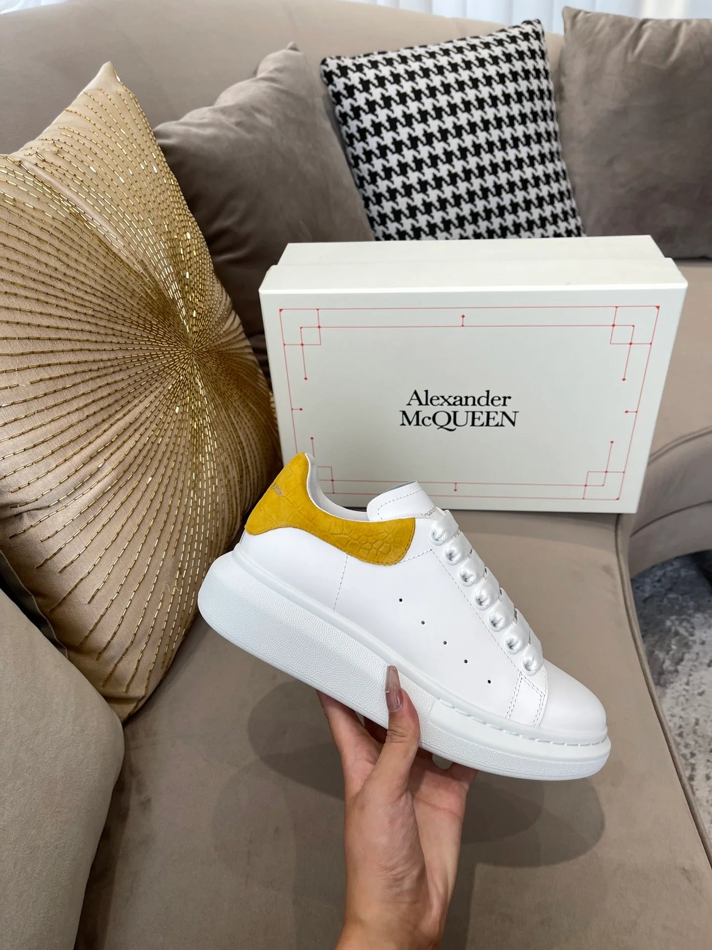 MCQUEEN SNEAKER
