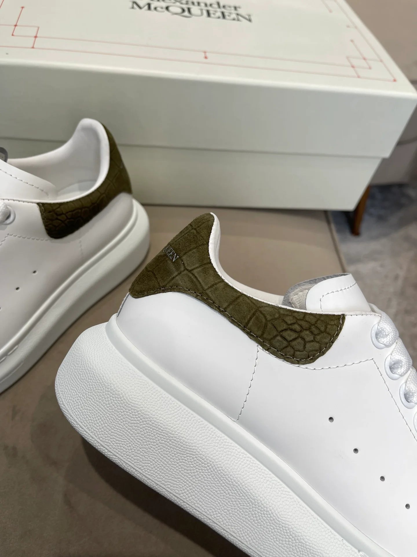 MCQUEEN SNEAKER