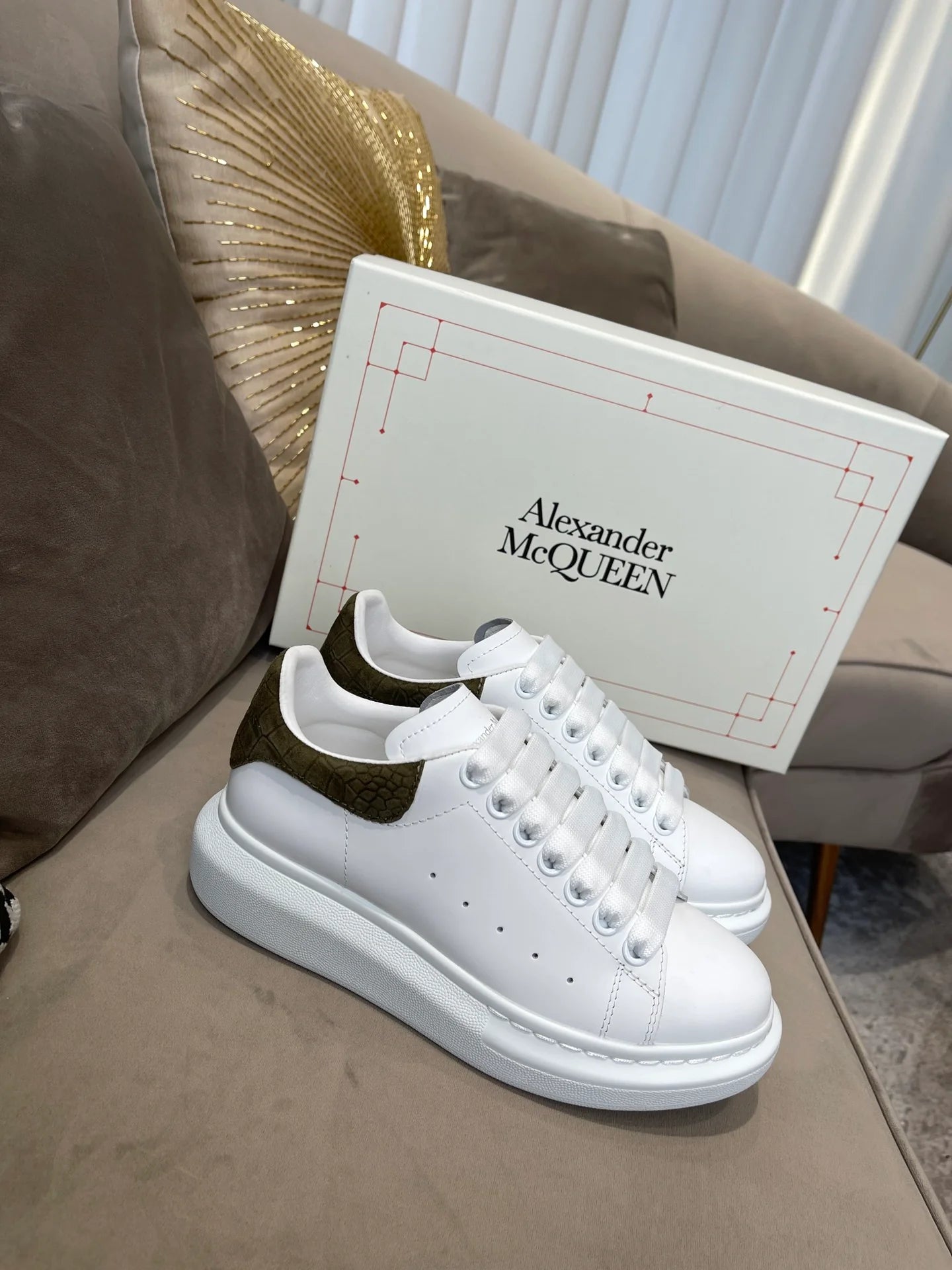MCQUEEN SNEAKER