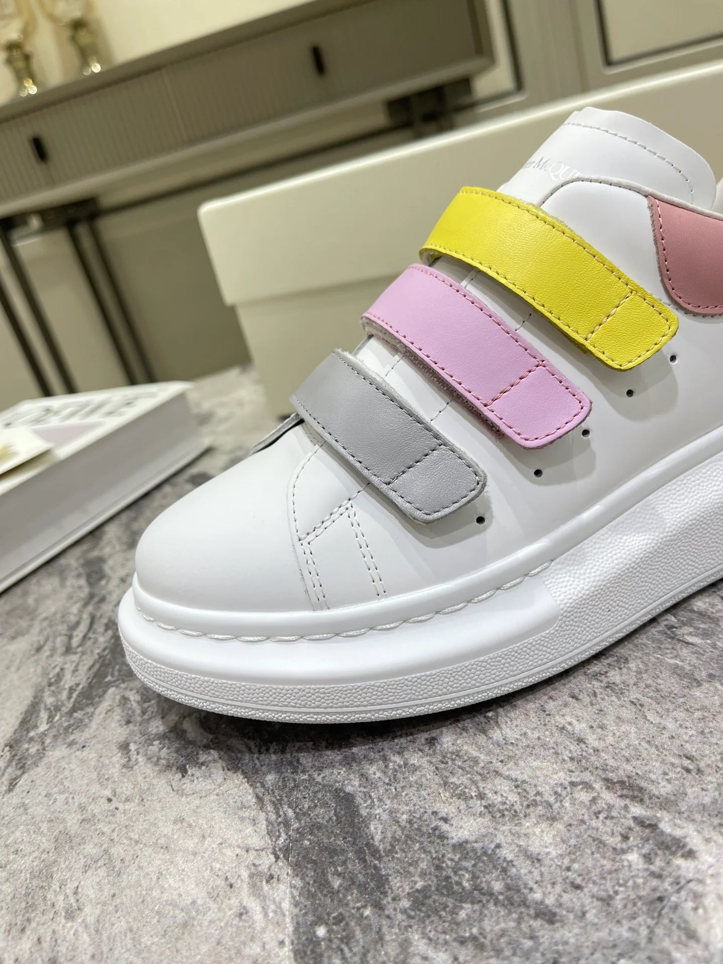 MCQUEEN SNEAKER