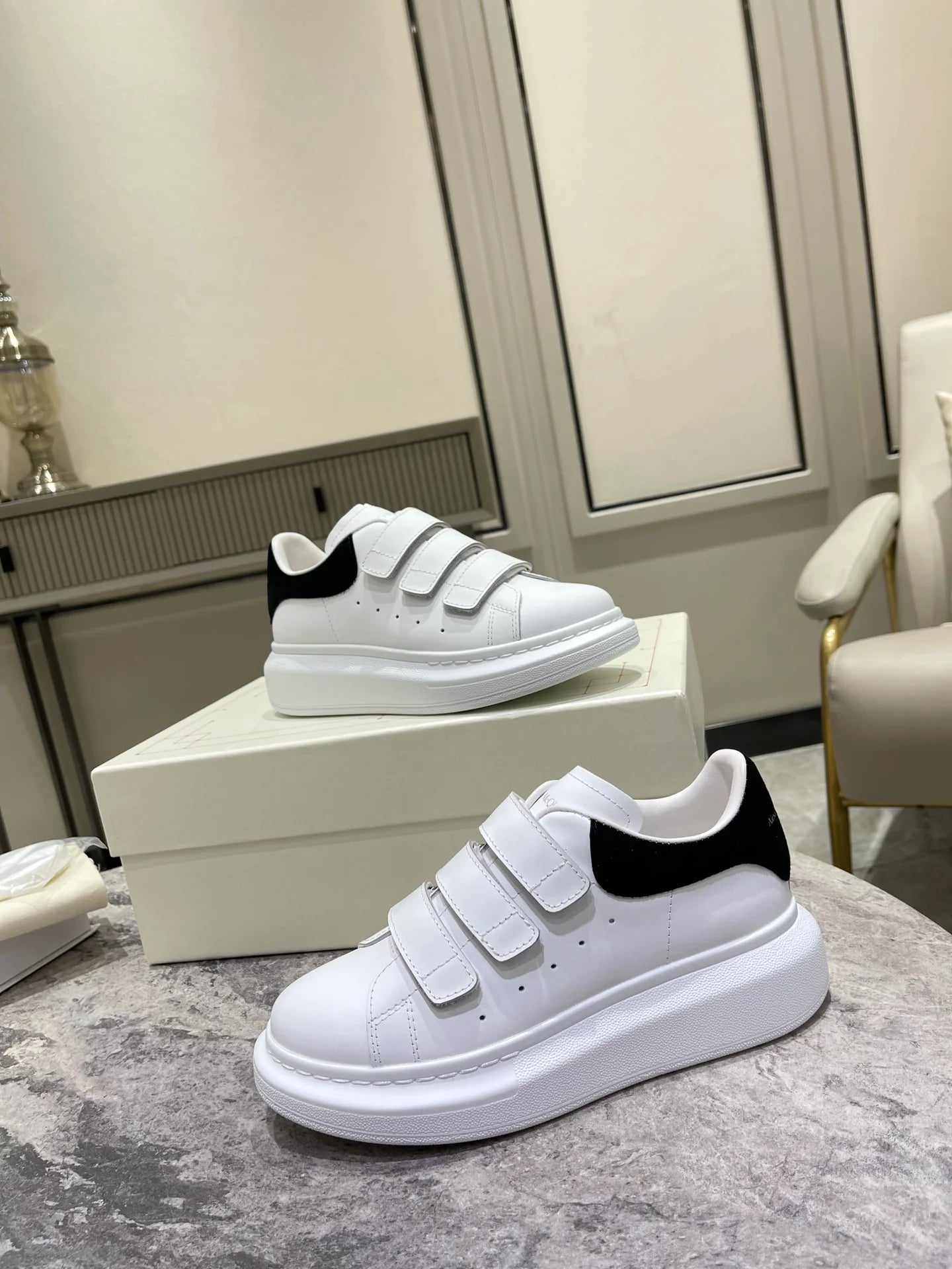MCQUEEN SNEAKER