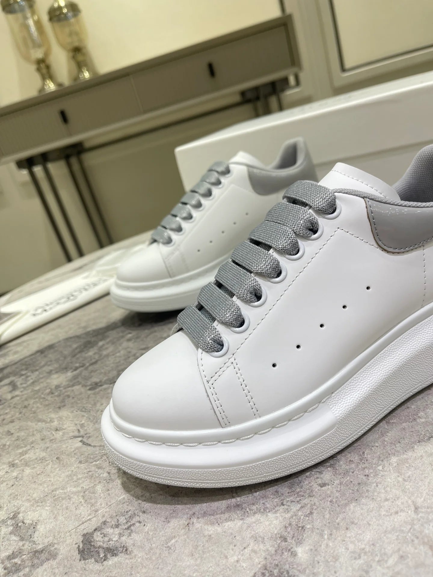 MCQUEEN SNEAKER