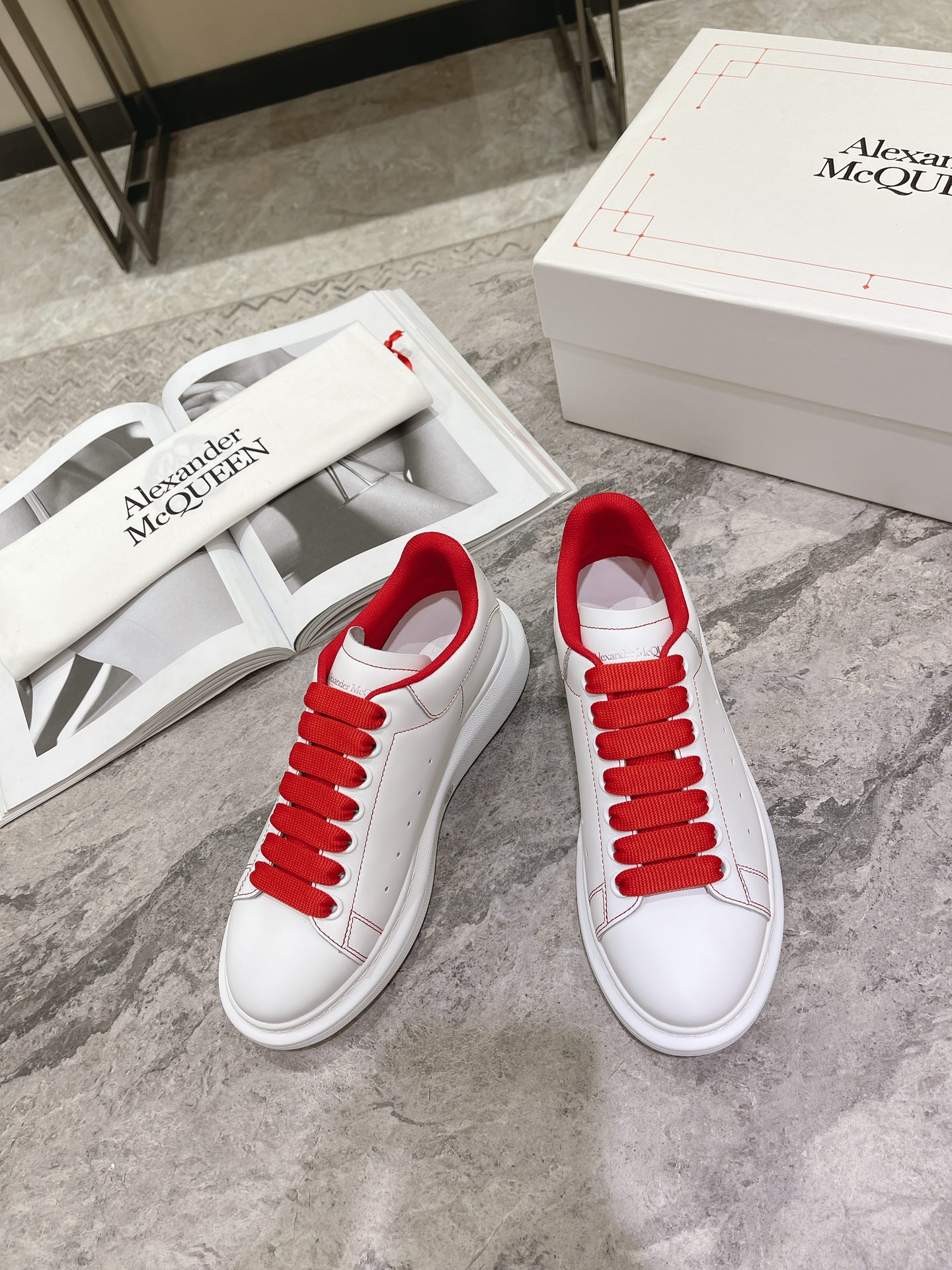 MCQUEEN SNEAKER