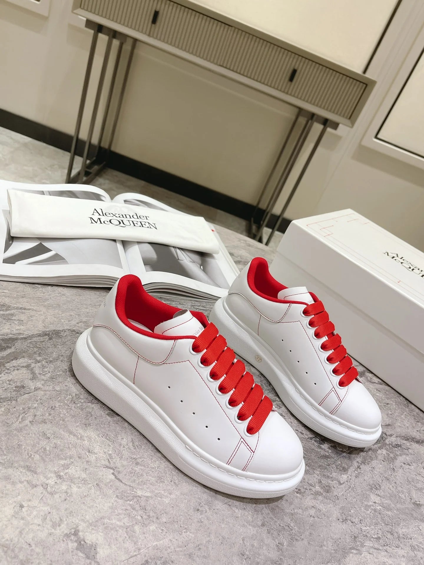 MCQUEEN SNEAKER
