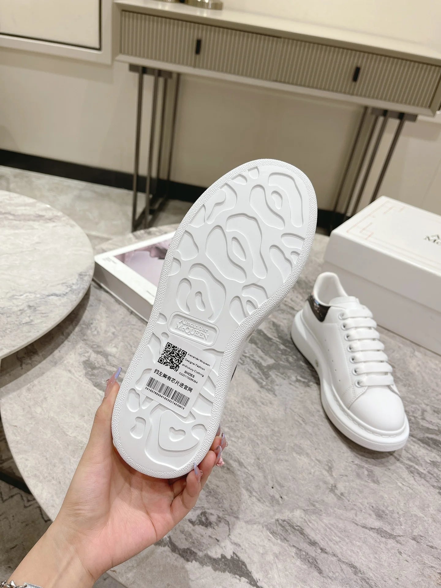 MCQUEEN SNEAKER