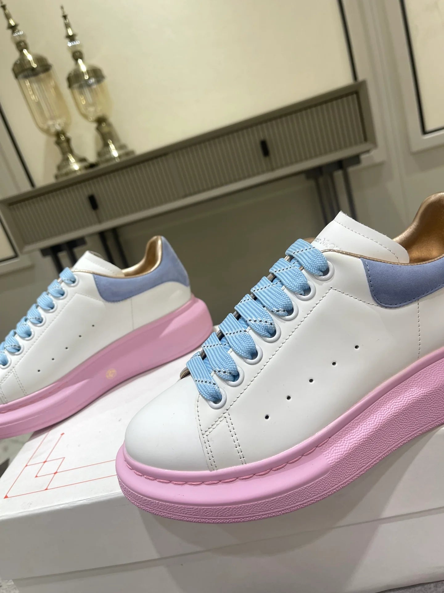 MCQUEEN SNEAKER