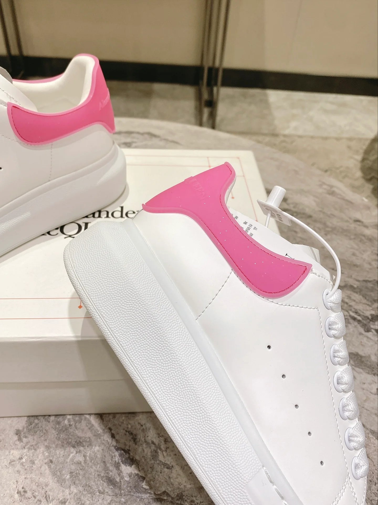 MCQUEEN SNEAKER